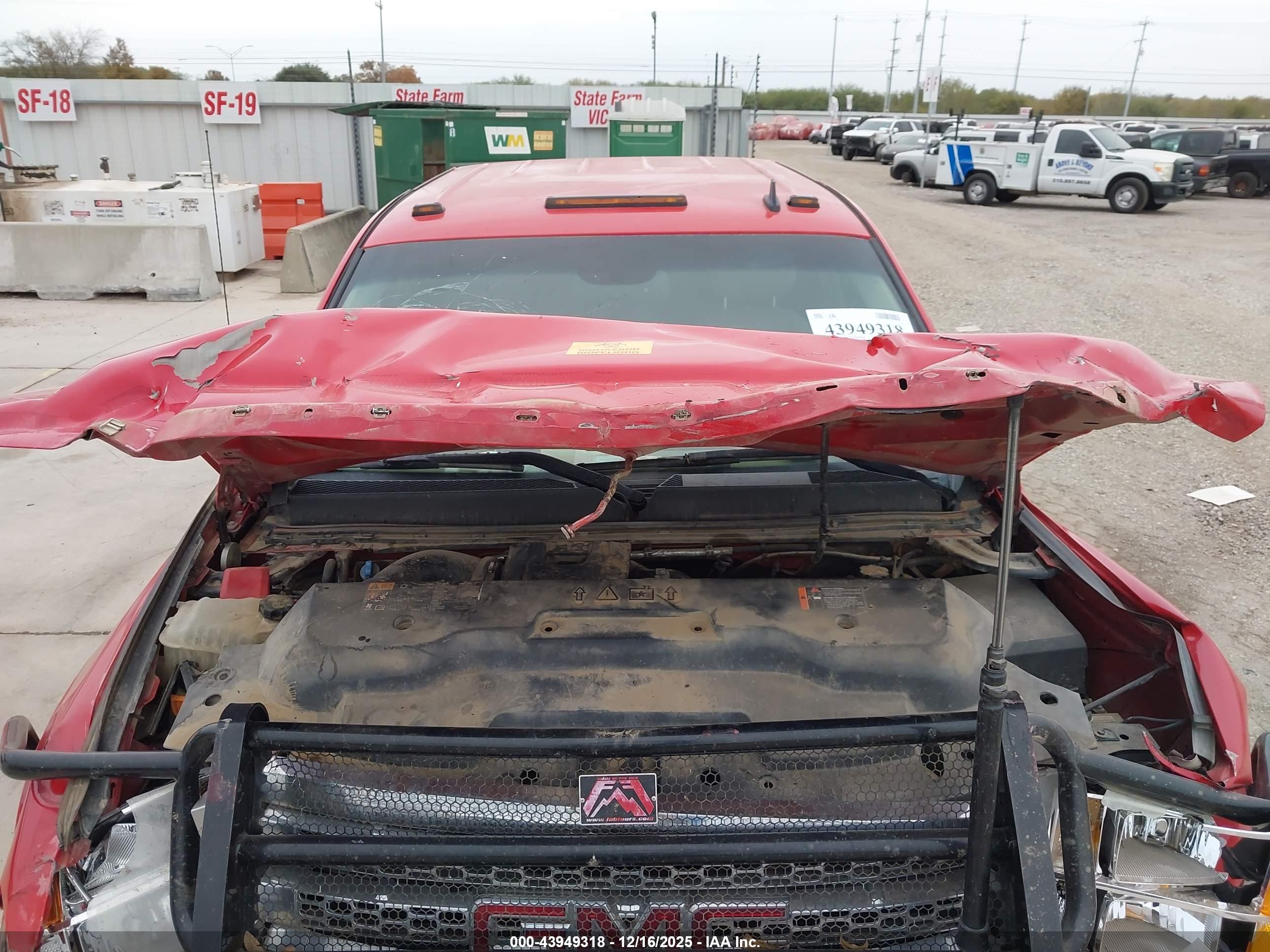 GMC SIERRA image 10