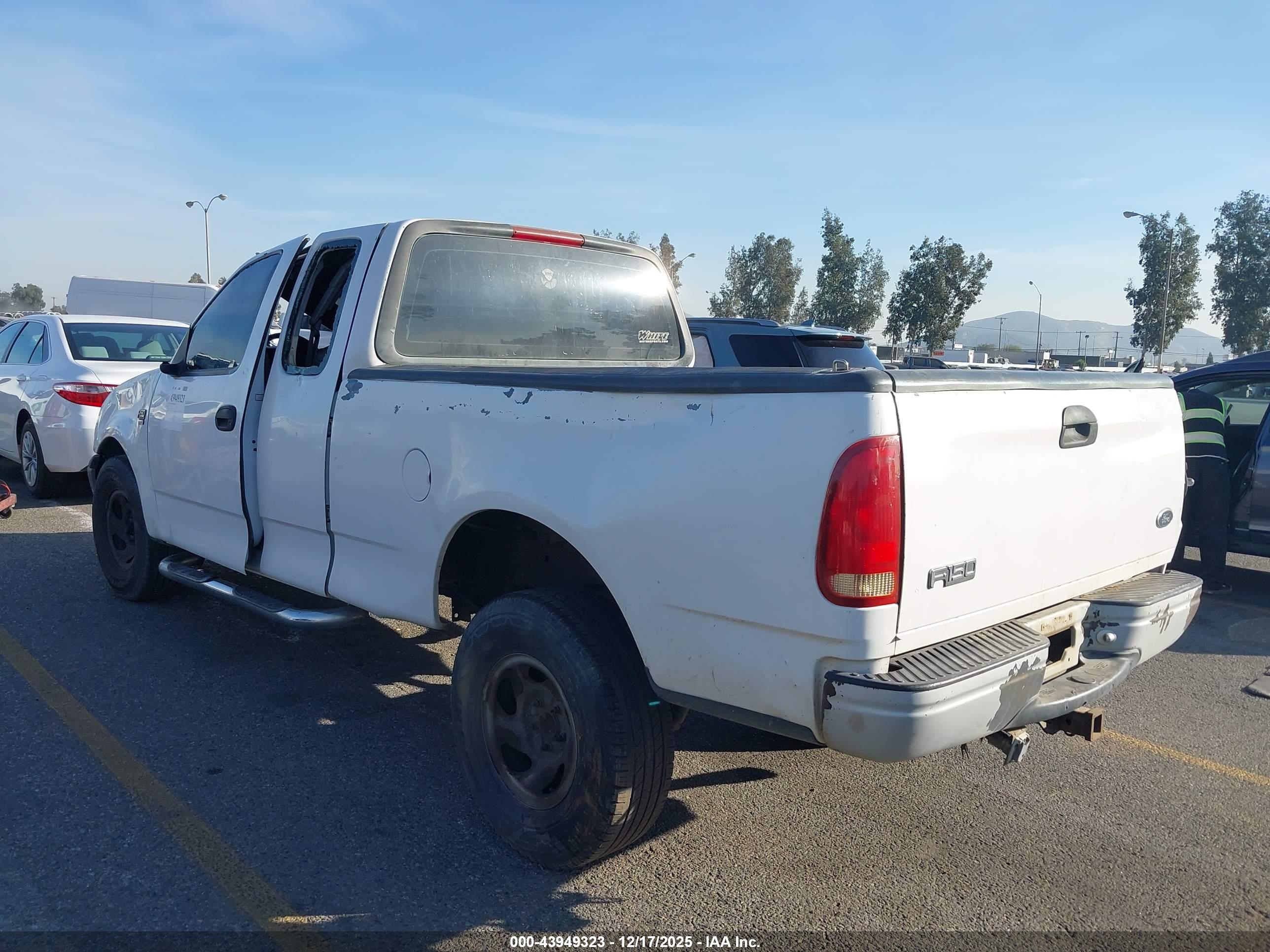 FORD F-150 image 3