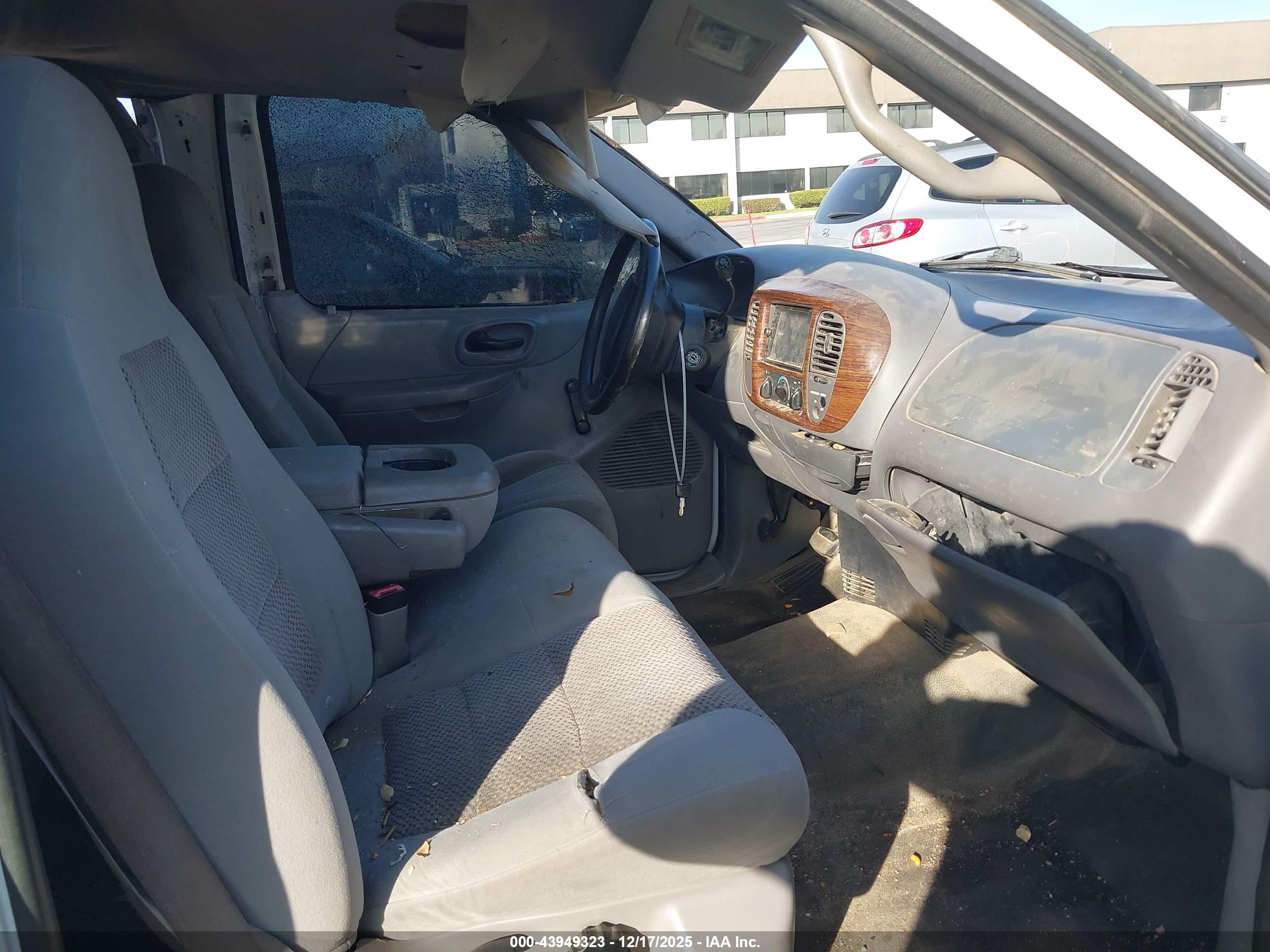 FORD F-150 image 5