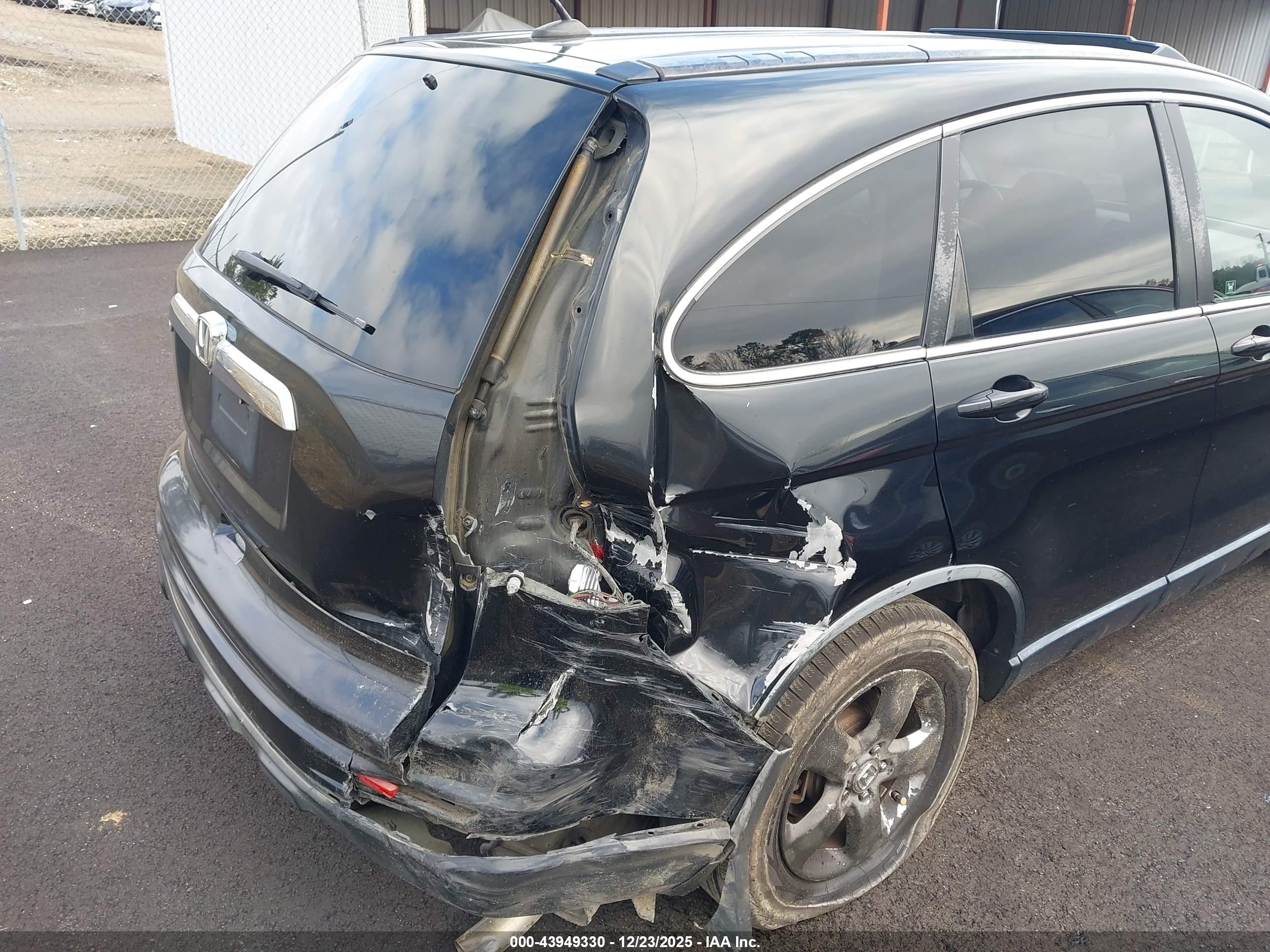 HONDA CR-V image 6