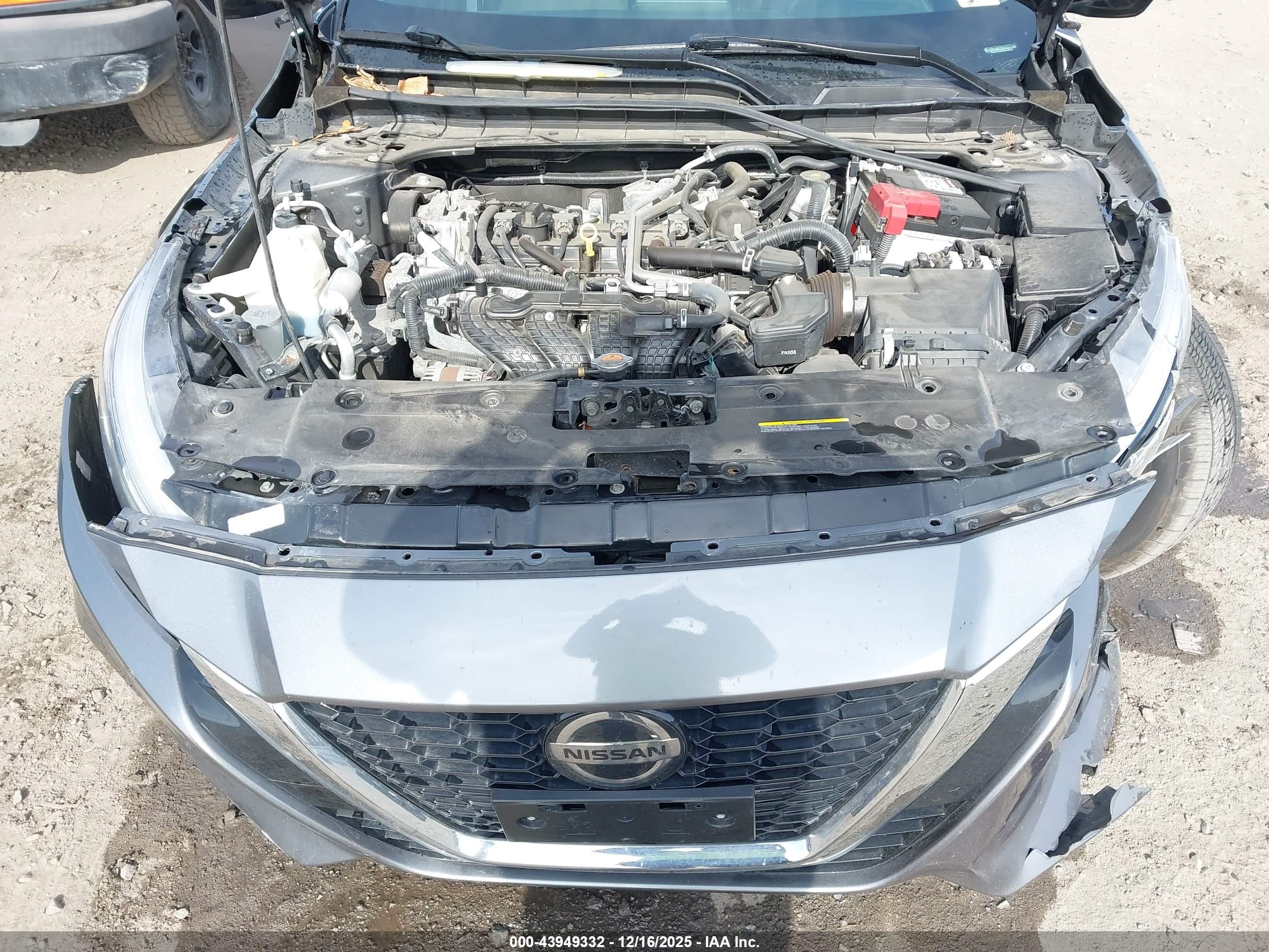 NISSAN ALTIMA image 10