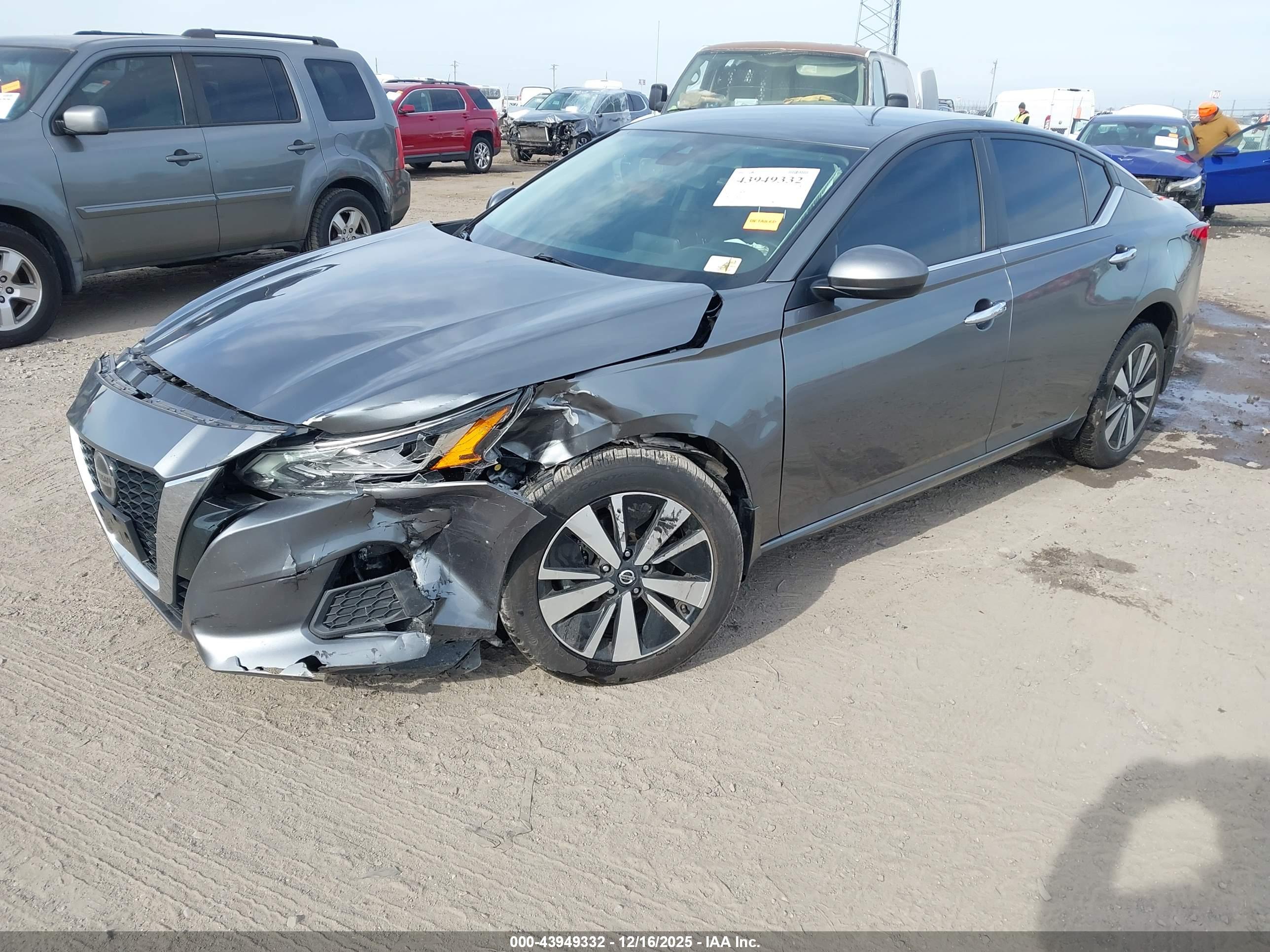 NISSAN ALTIMA image 2