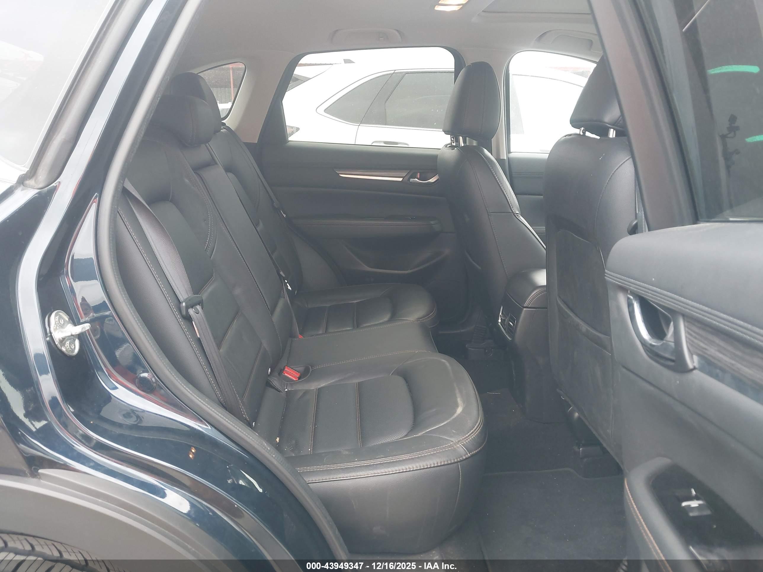 MAZDA CX-5 image 8