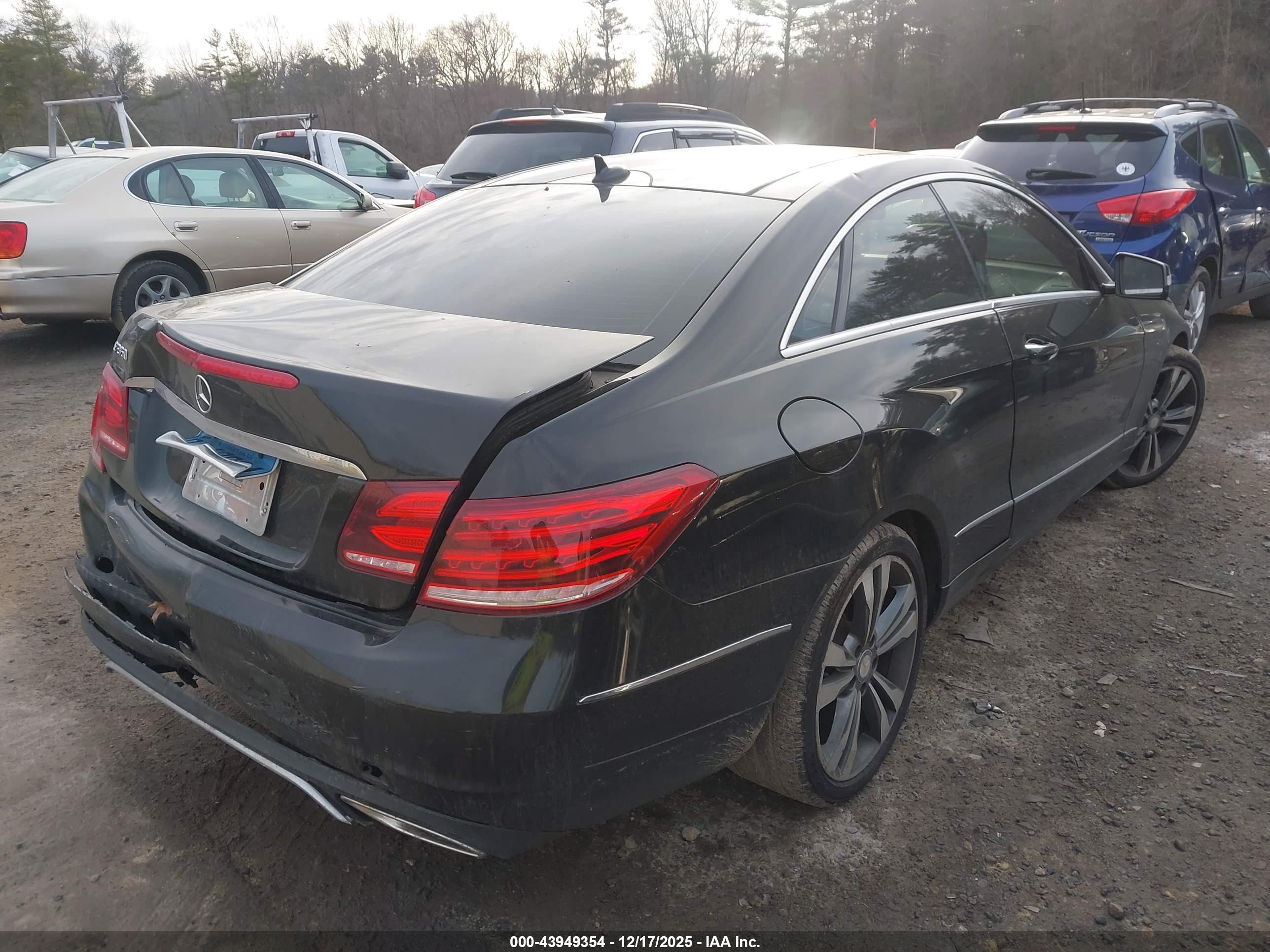 MERCEDES-BENZ E image 4