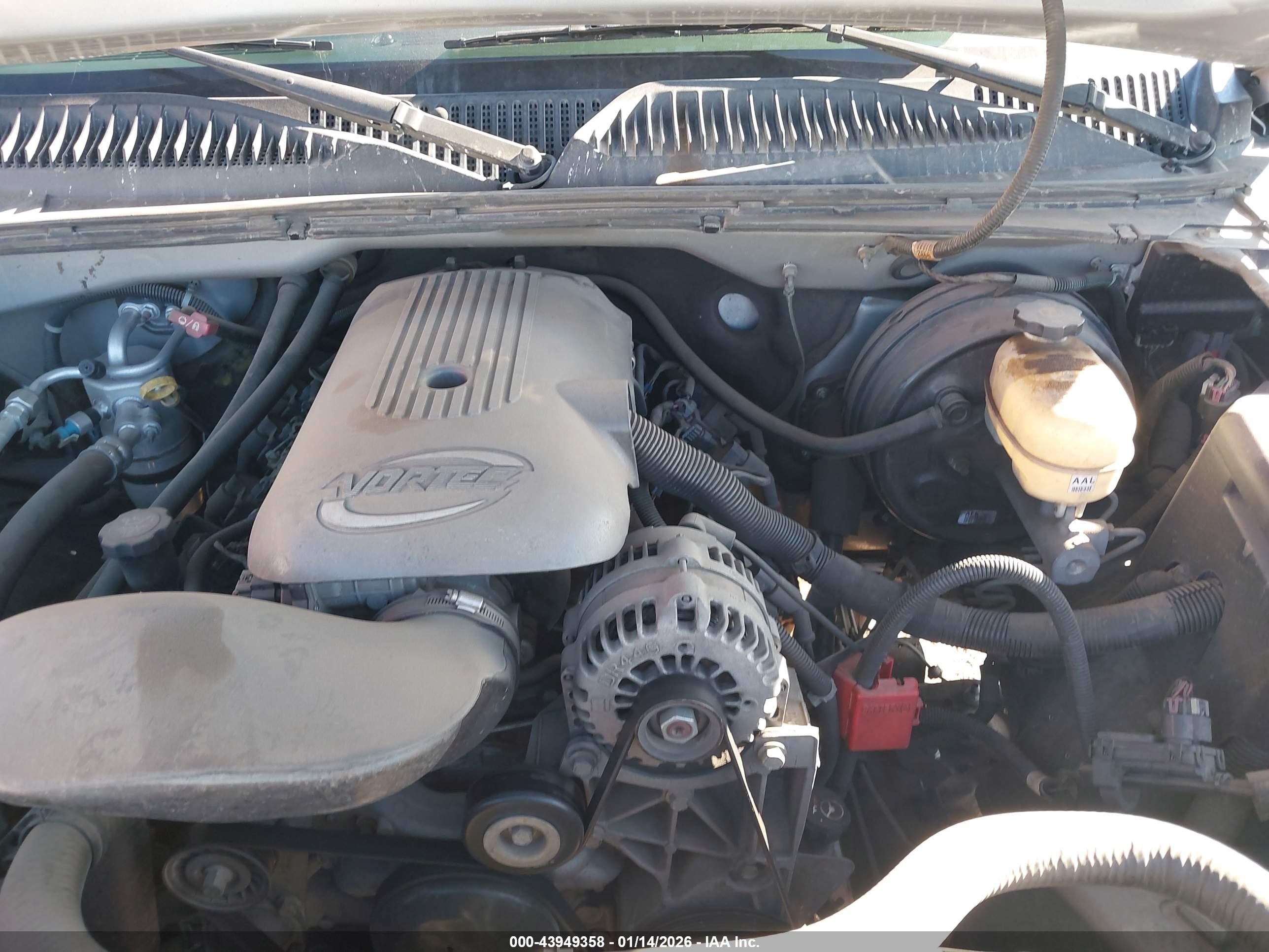 CHEVROLET SILVERADO image 10