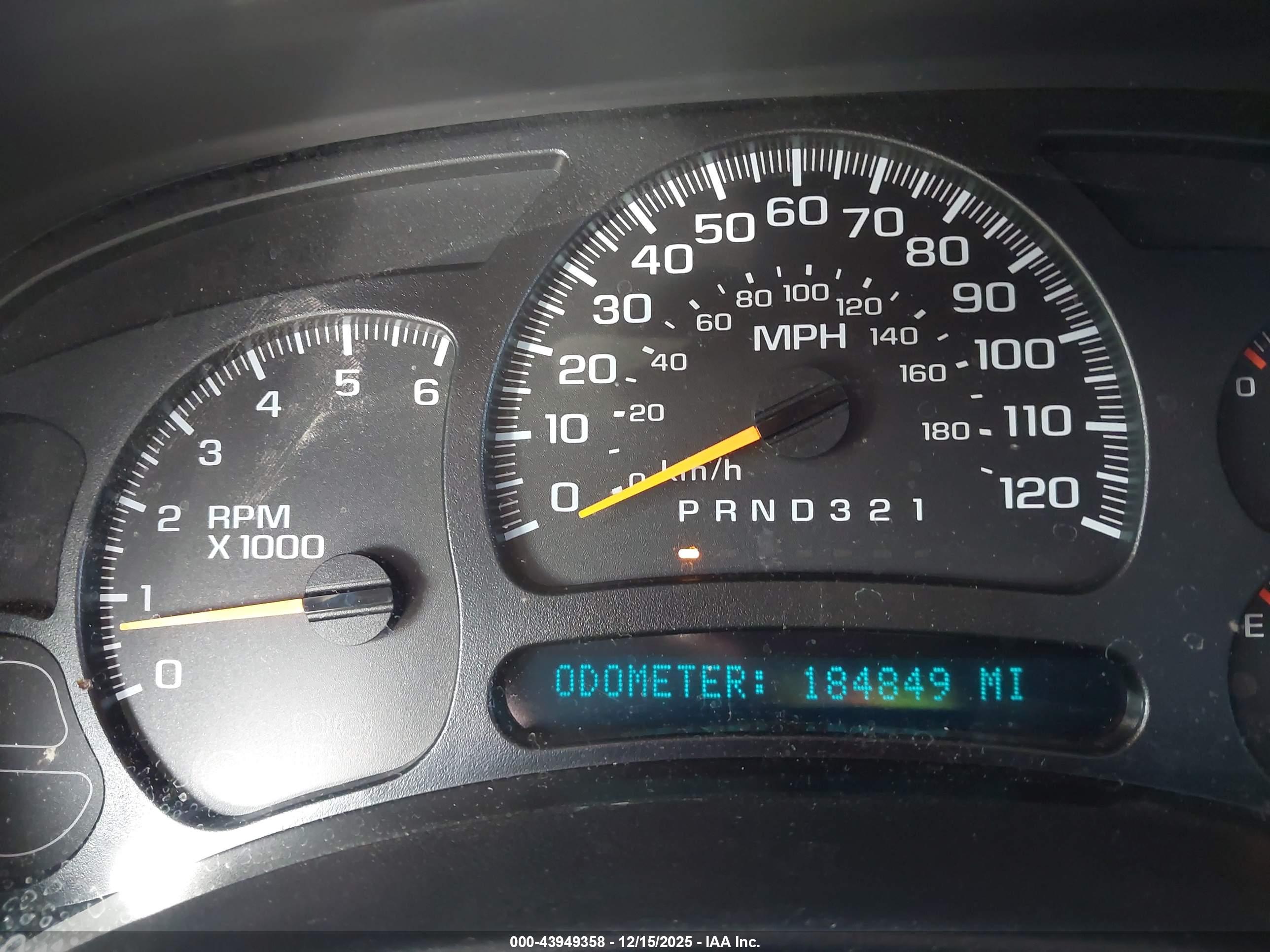 CHEVROLET SILVERADO image 7