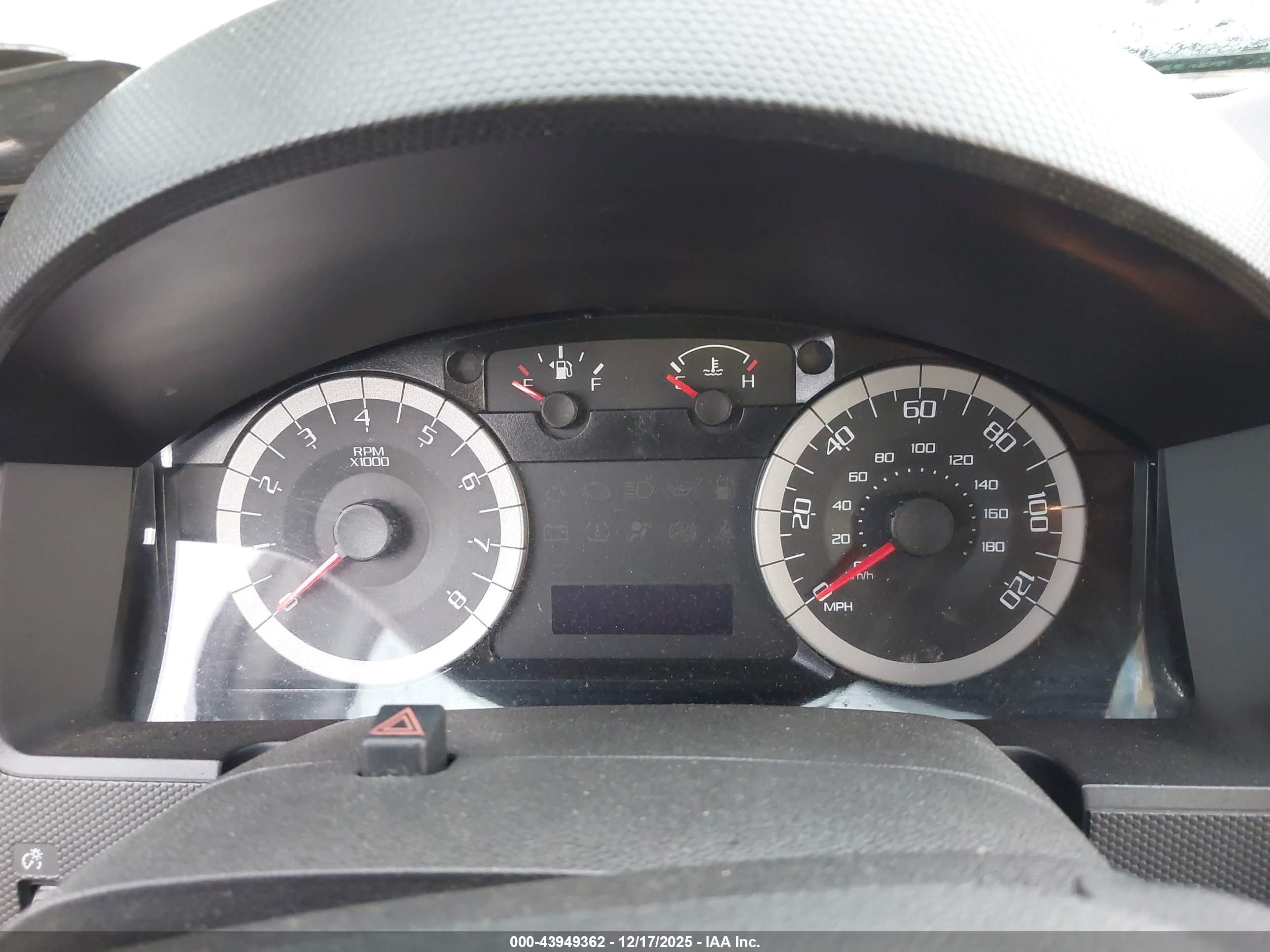 FORD ESCAPE image 7