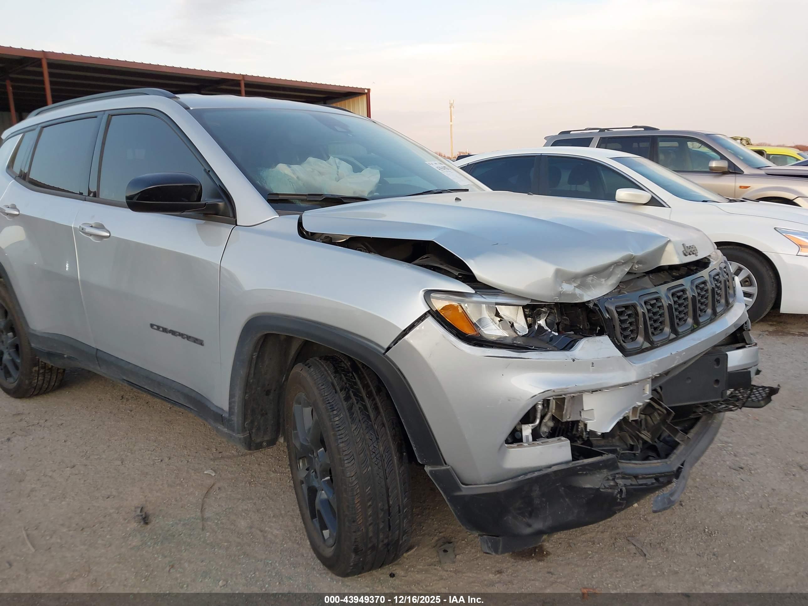 JEEP COMPASS image 6