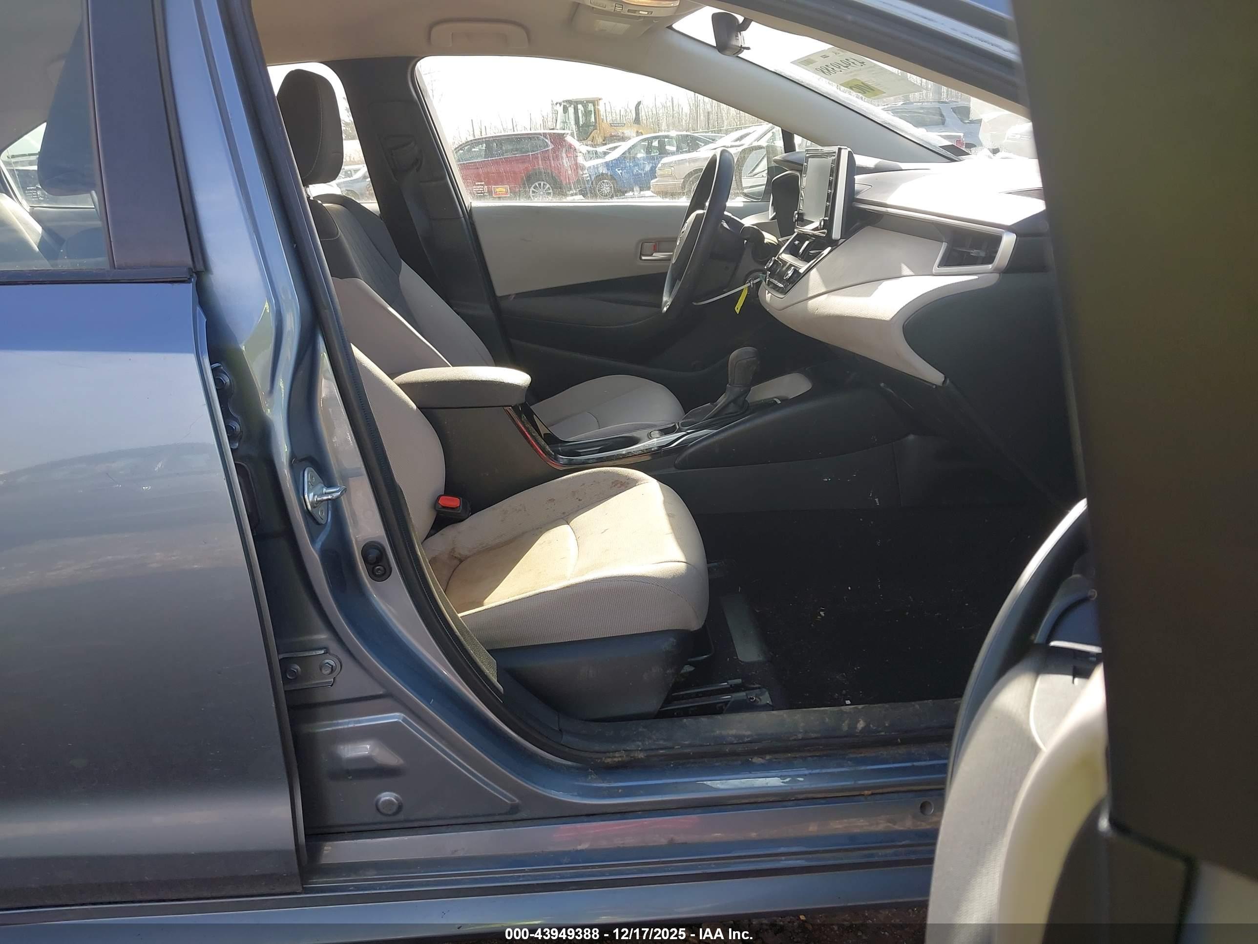 TOYOTA COROLLA image 5