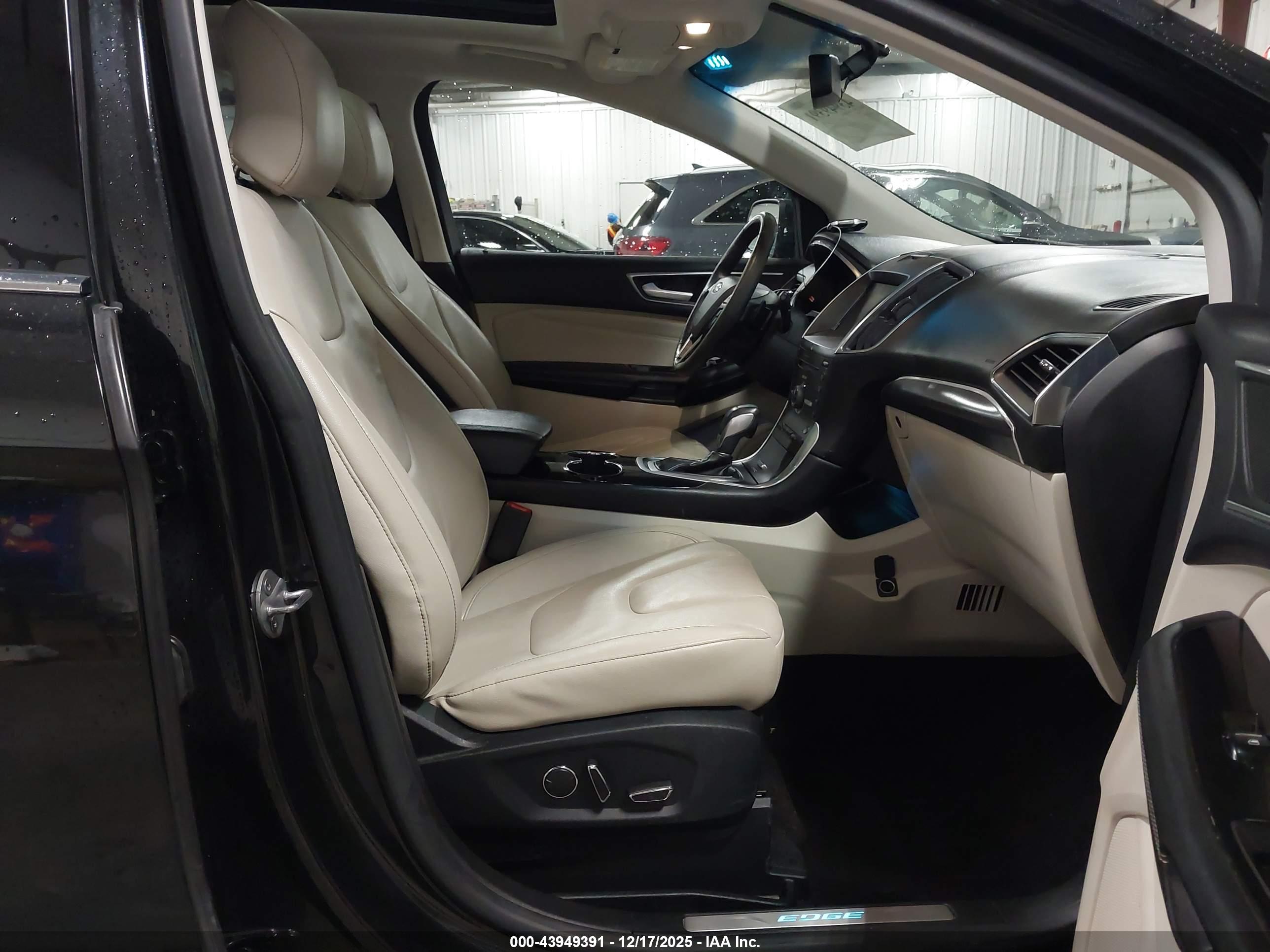 FORD EDGE image 5