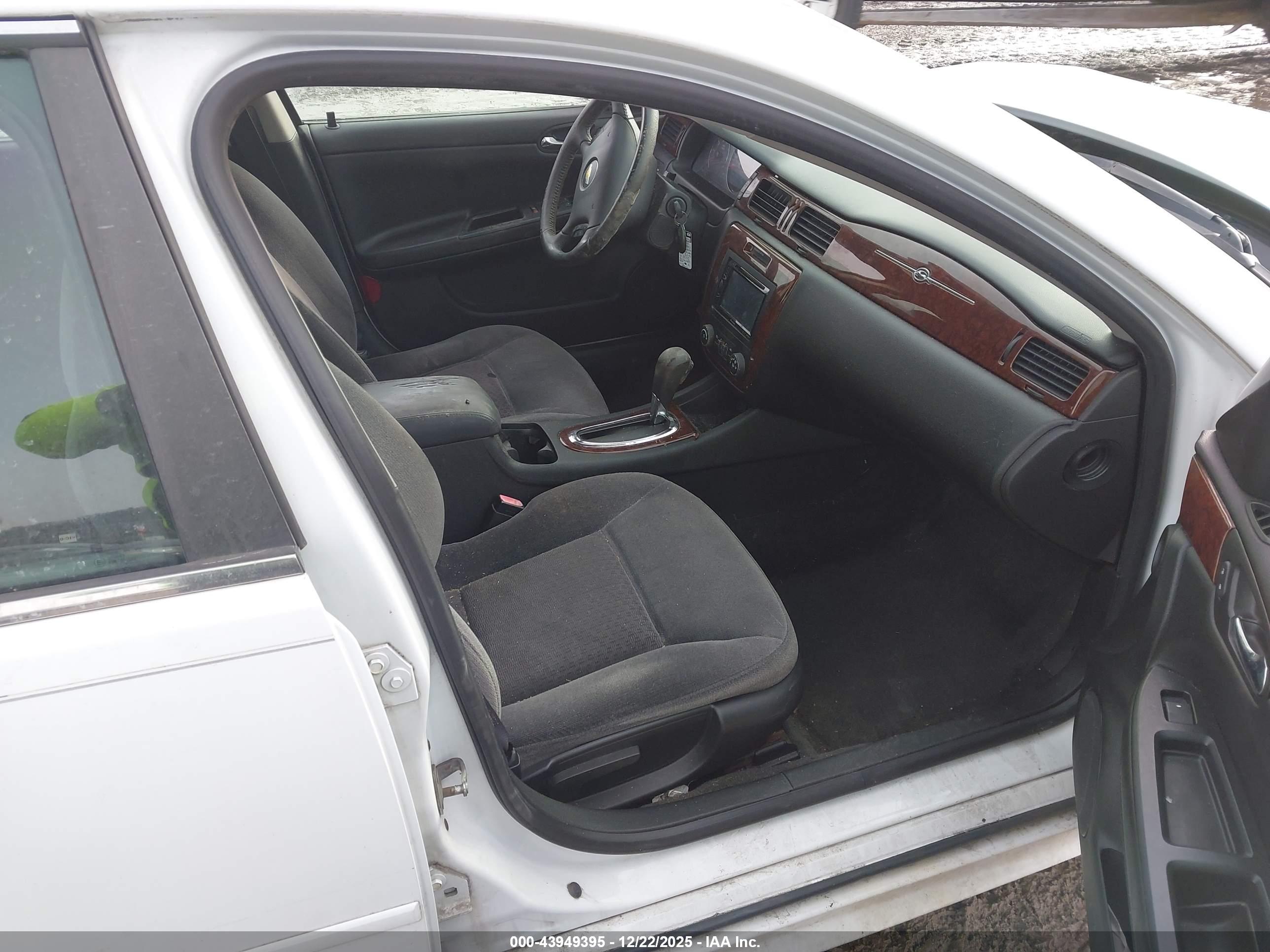 CHEVROLET IMPALA image 5