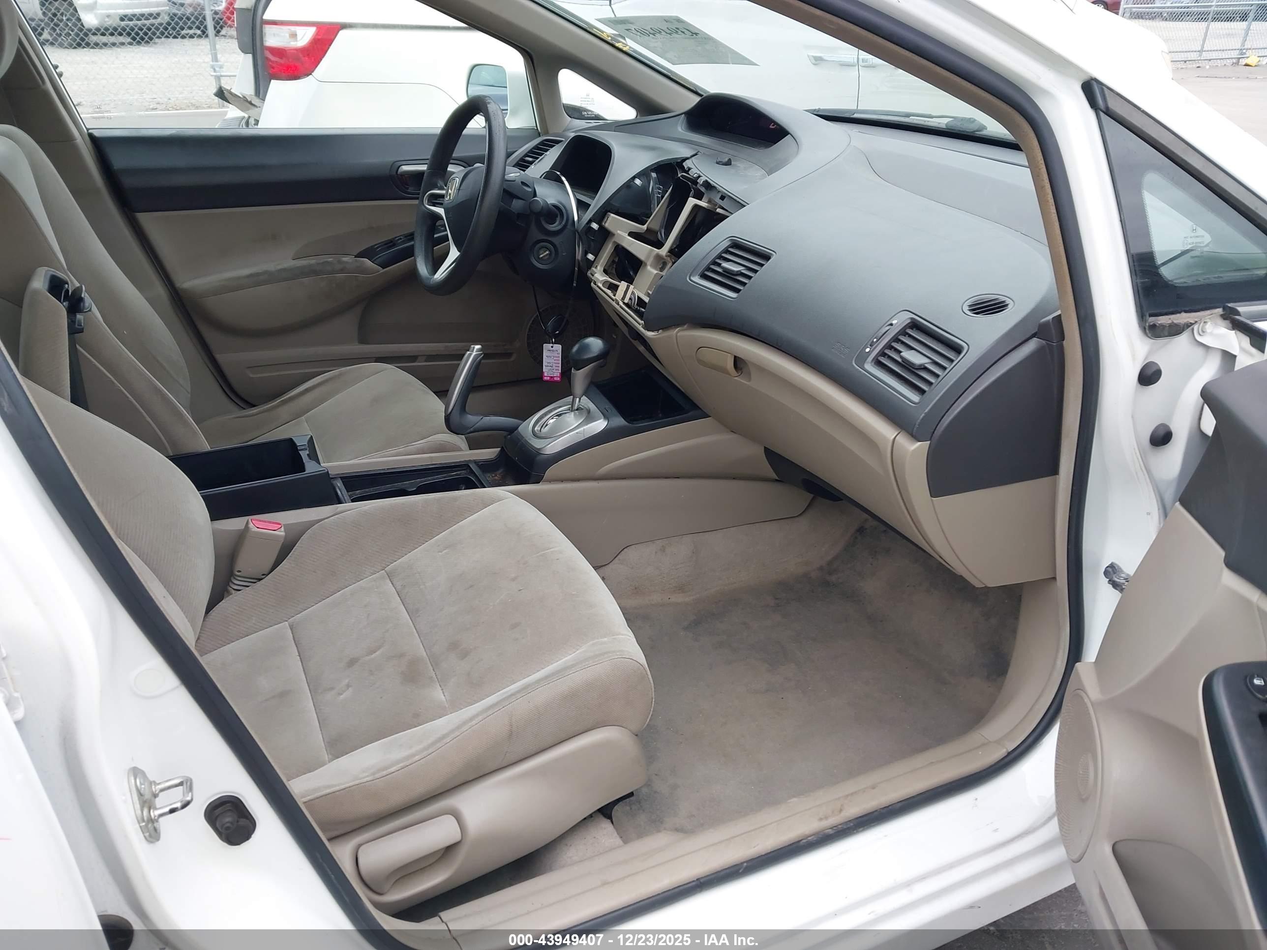 HONDA CIVIC image 5