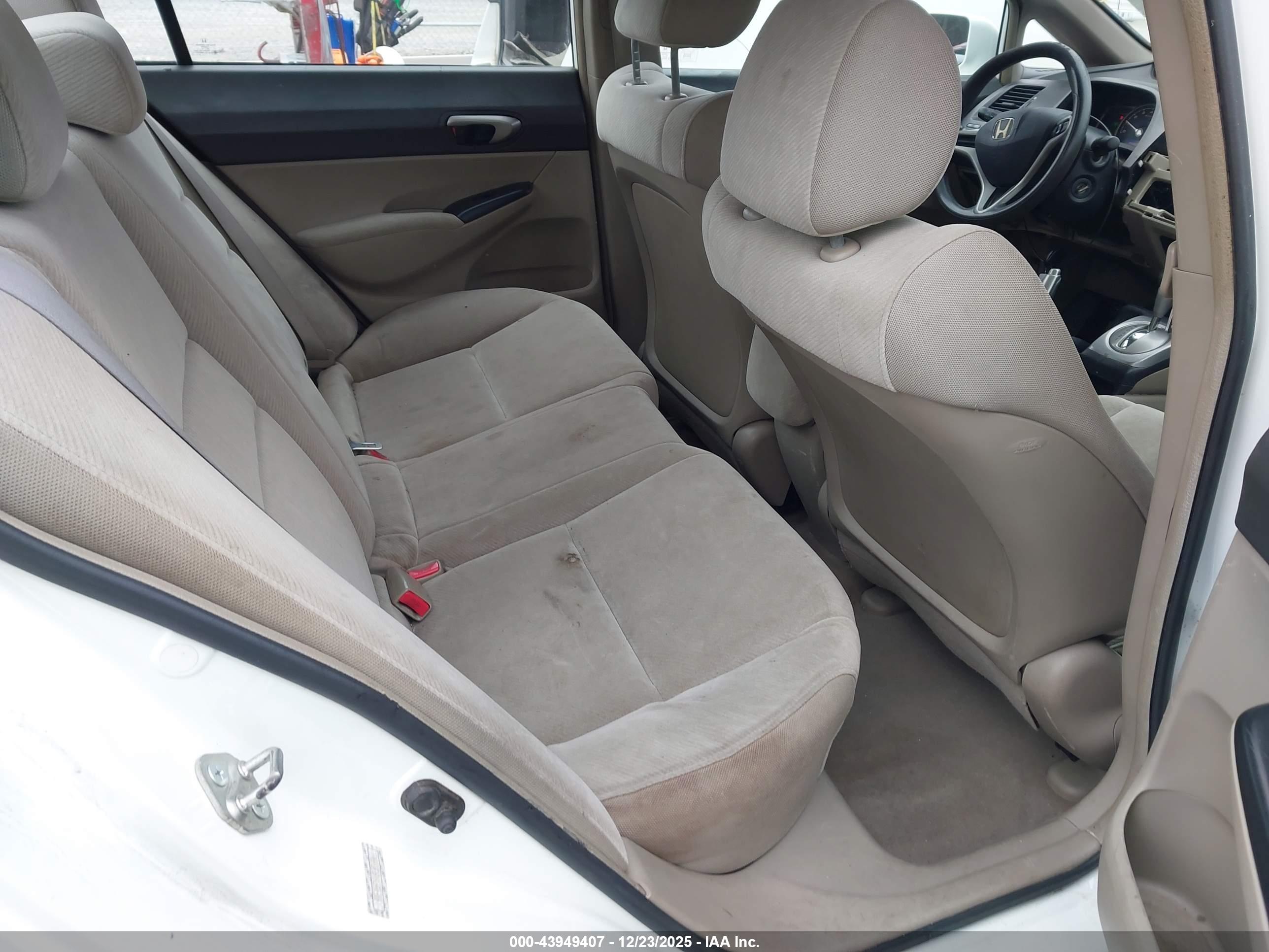 HONDA CIVIC image 8