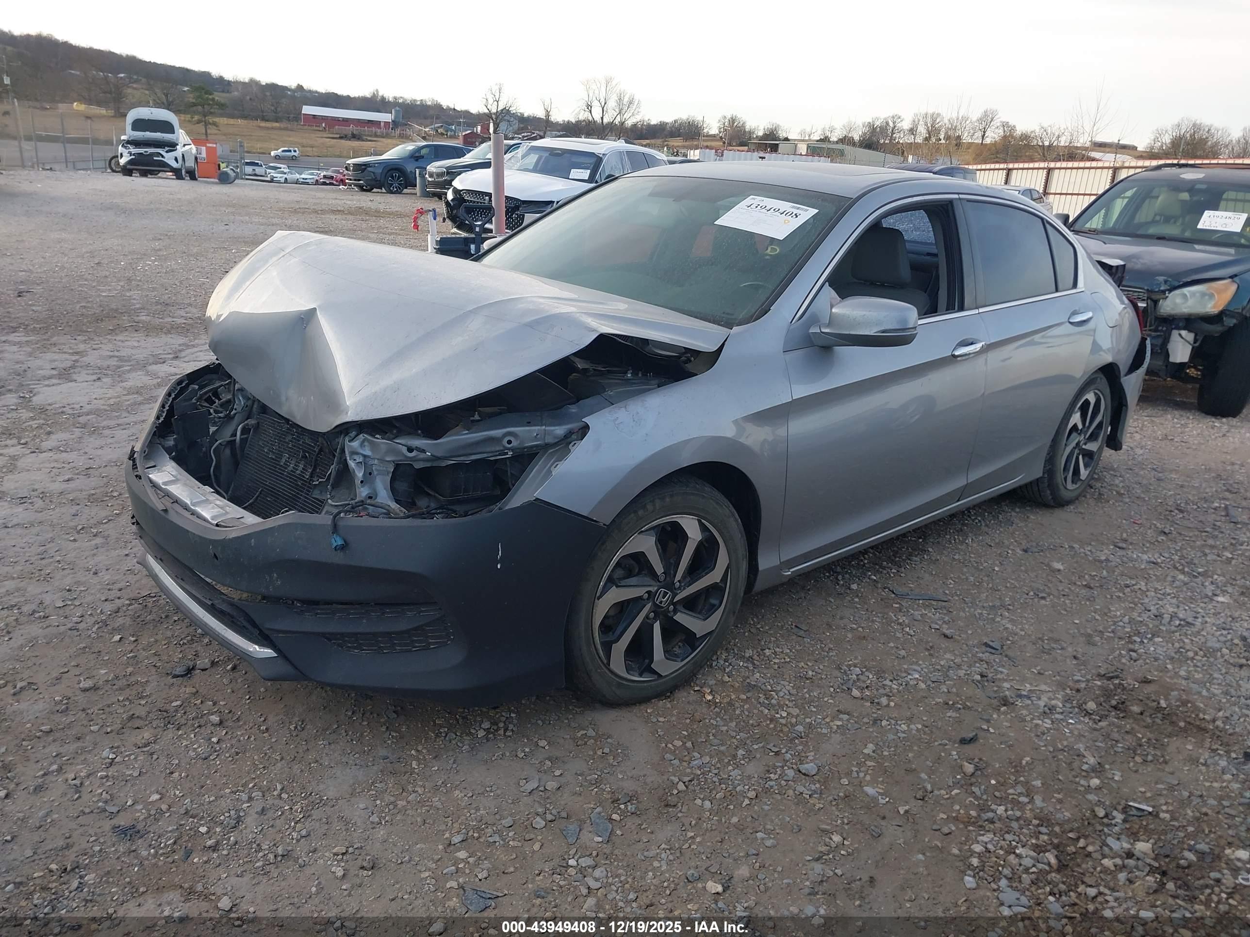 HONDA ACCORD image 2