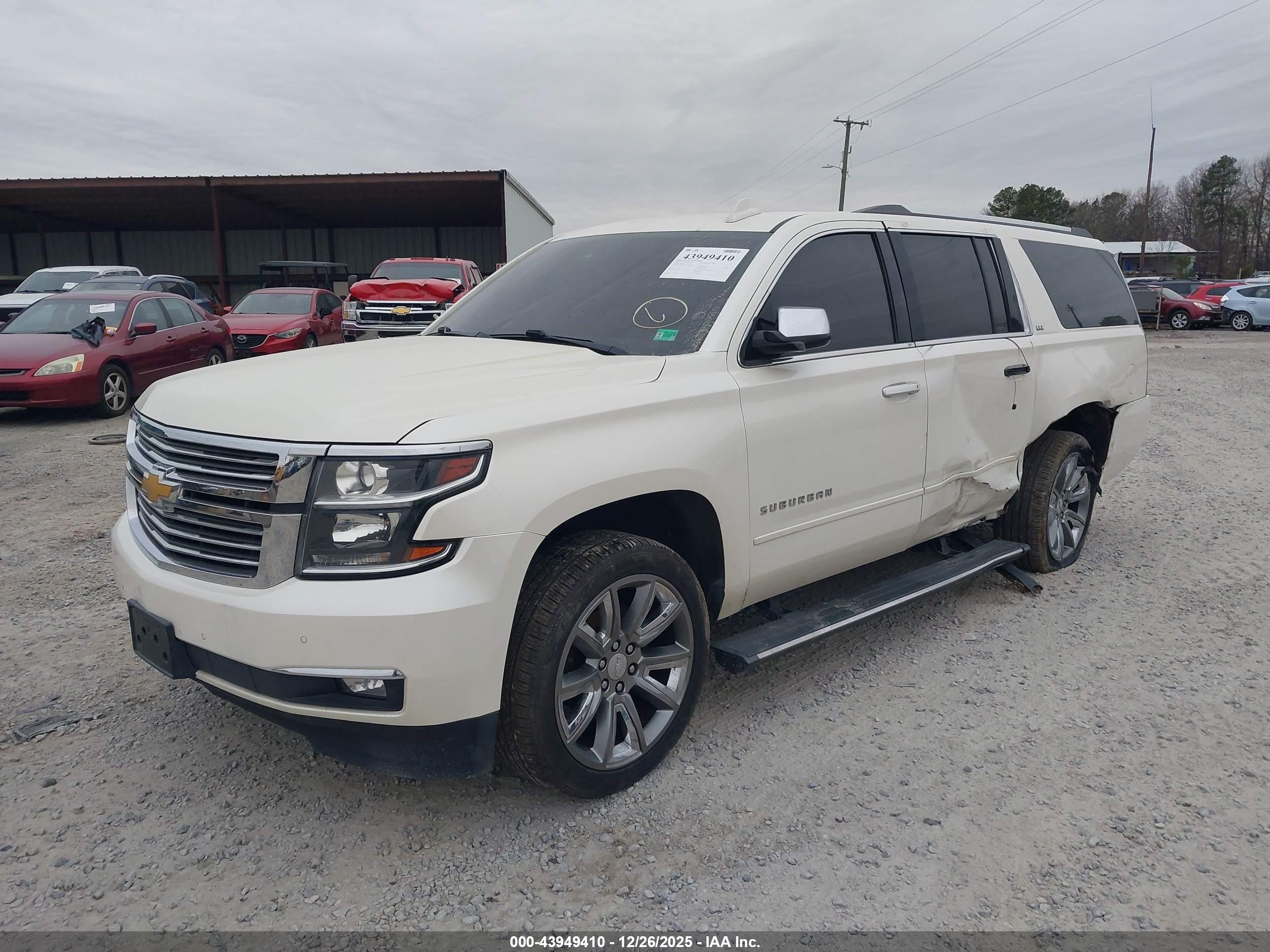 CHEVROLET SUBURBAN image 2
