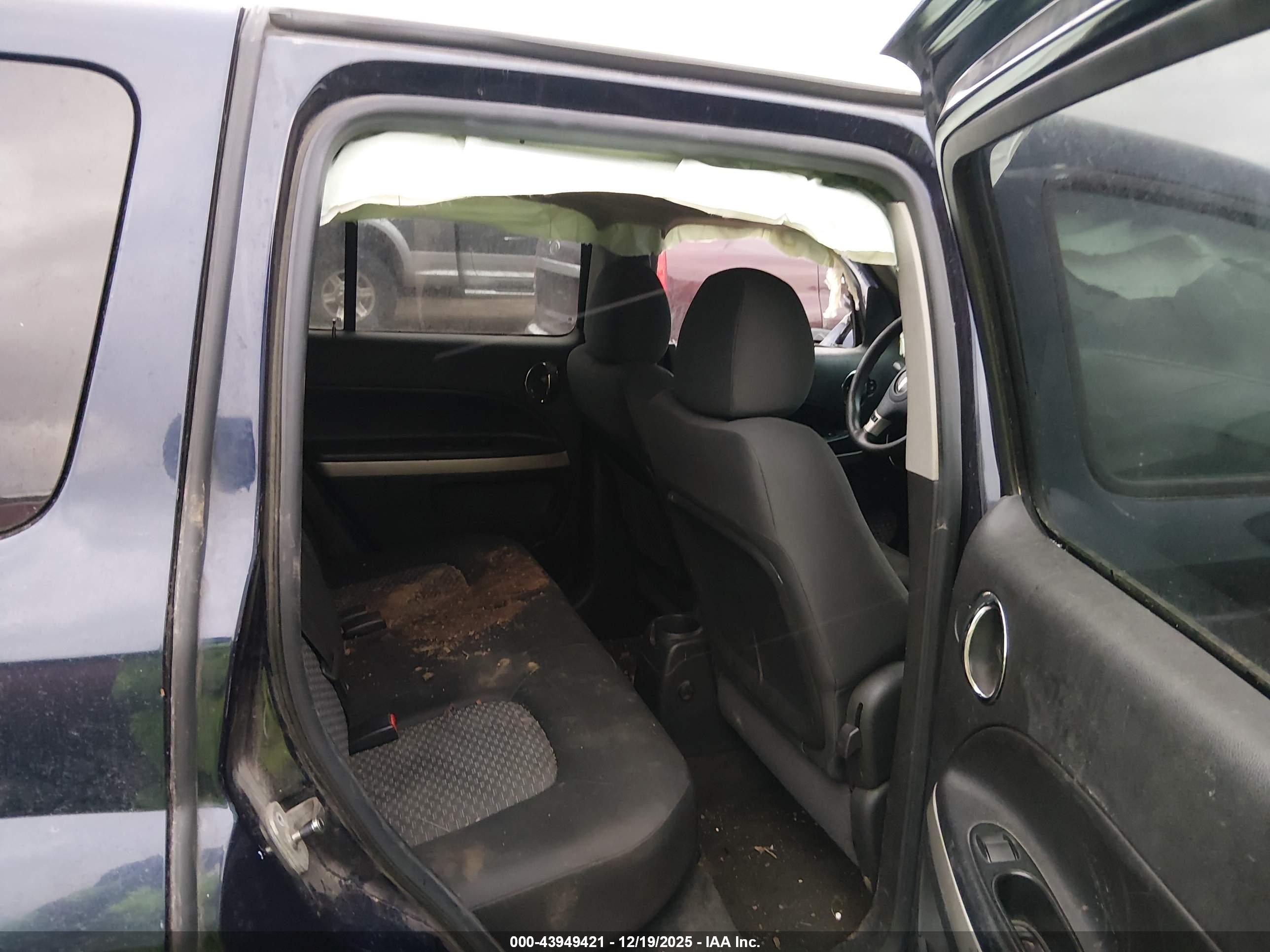CHEVROLET HHR image 8
