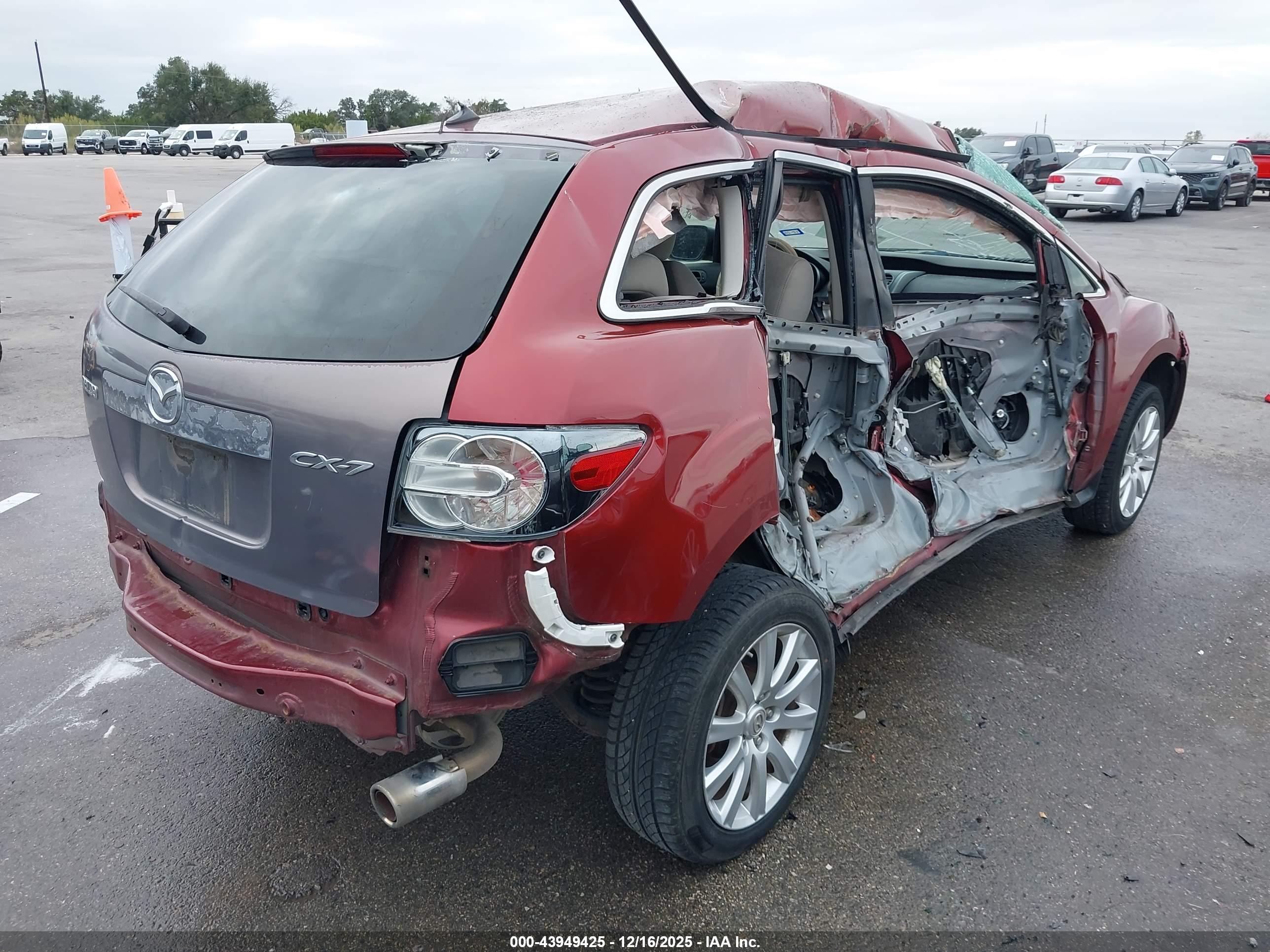 MAZDA CX-7 image 4