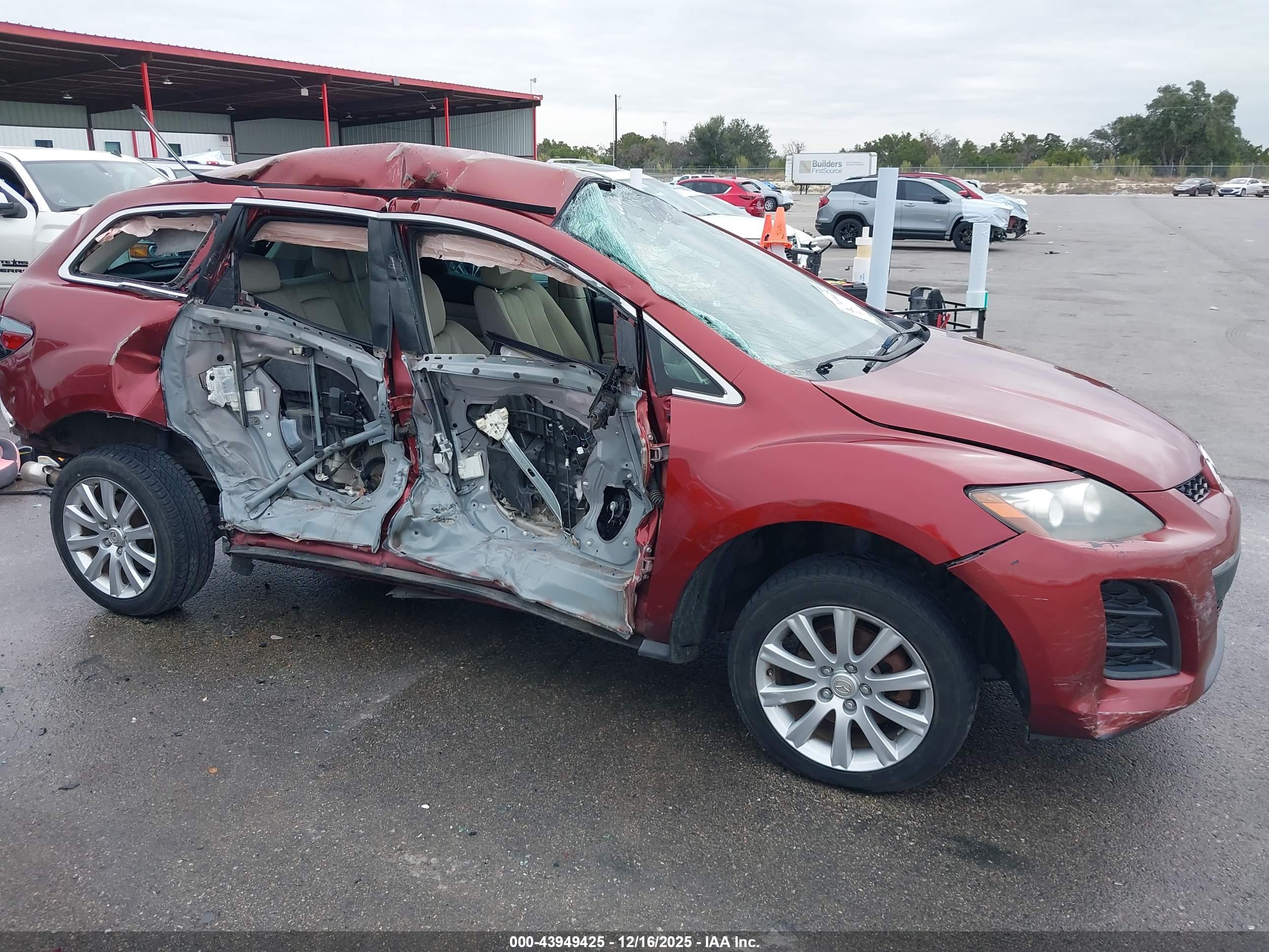 MAZDA CX-7 image 6