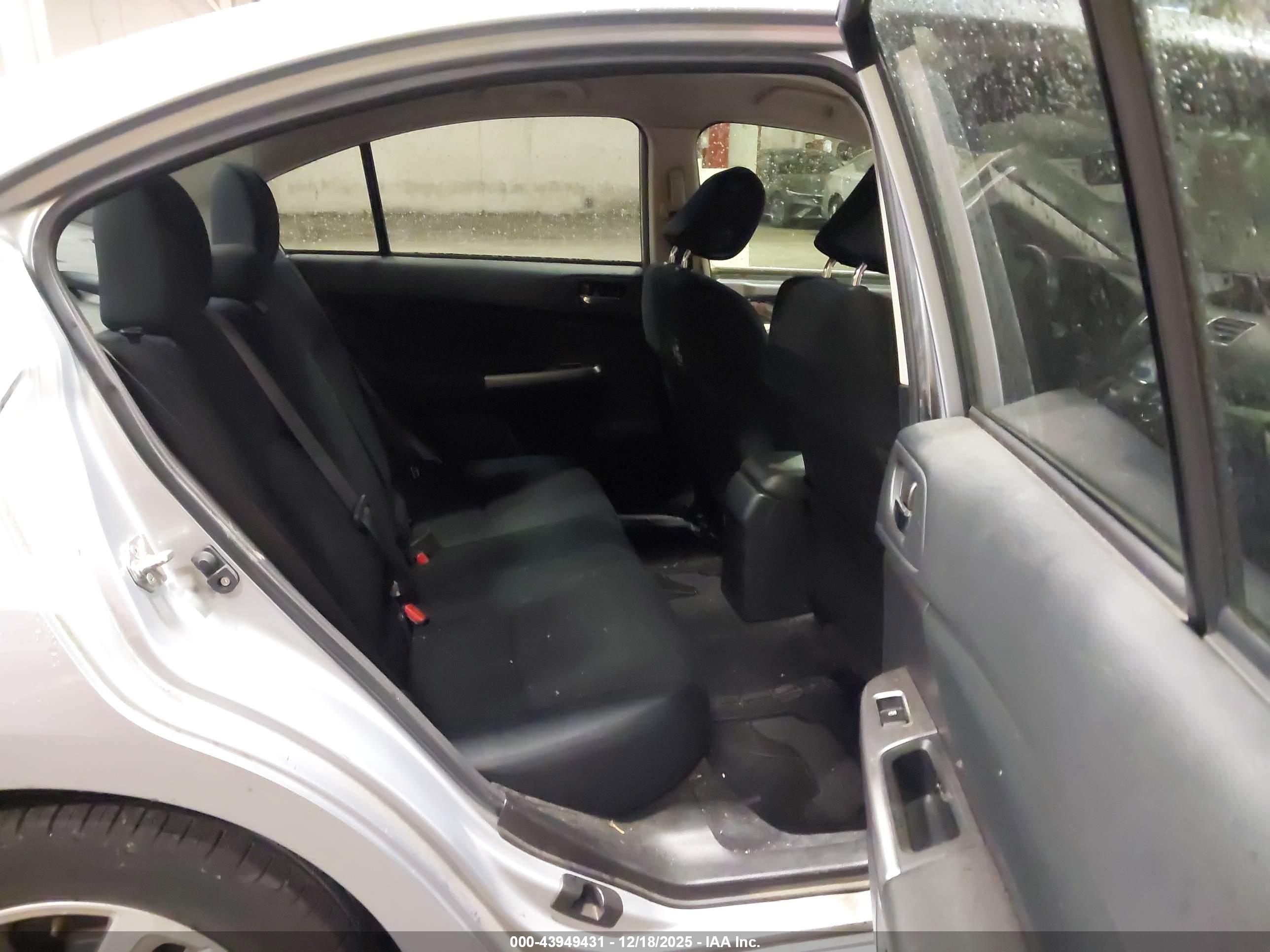 SUBARU IMPREZA image 8