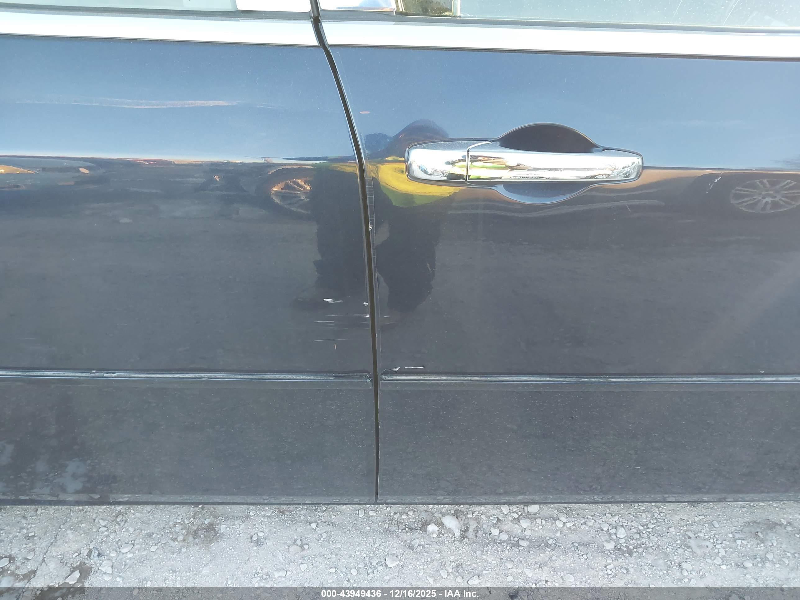 CHRYSLER 300C image 6