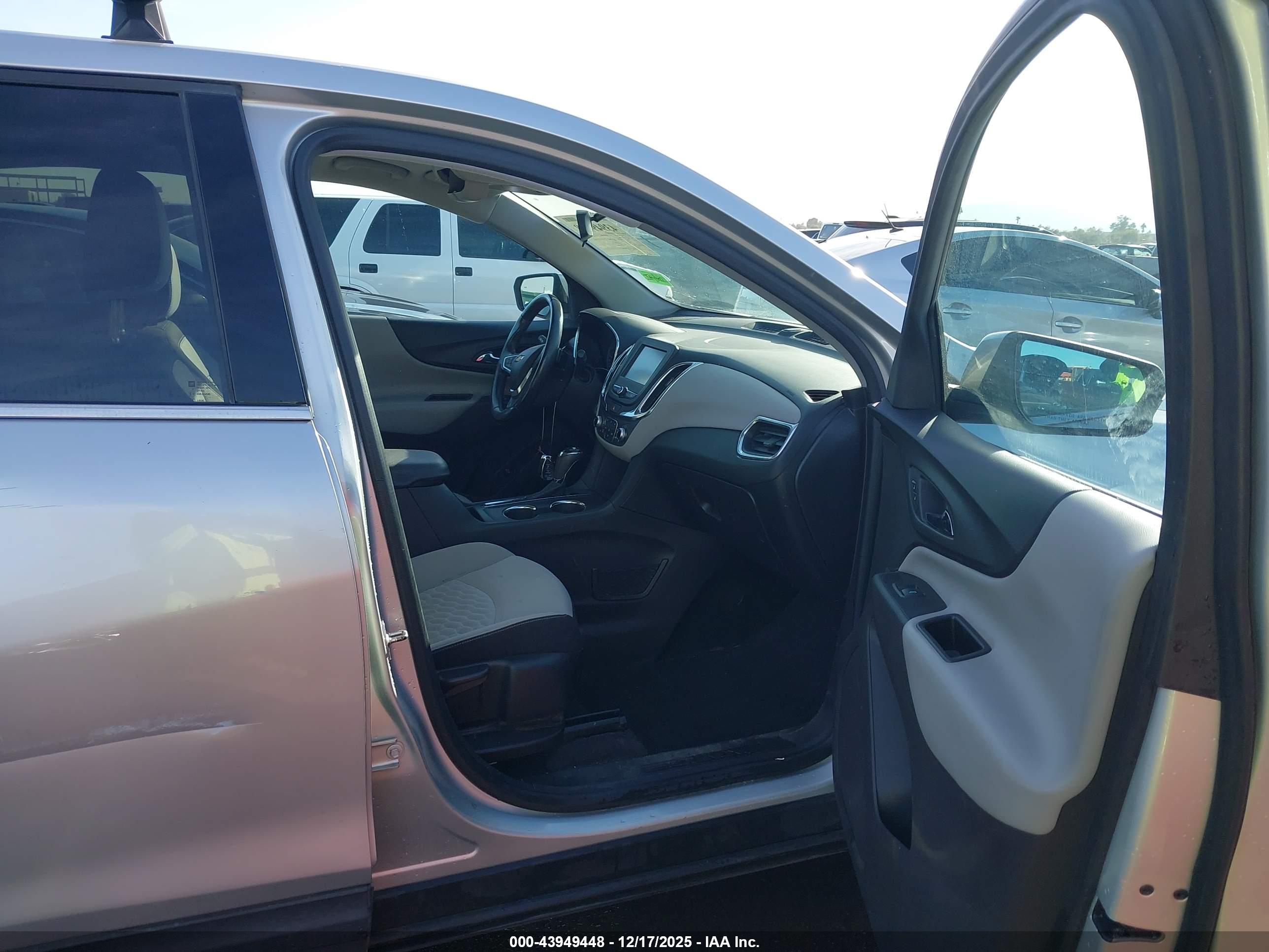 CHEVROLET EQUINOX image 5