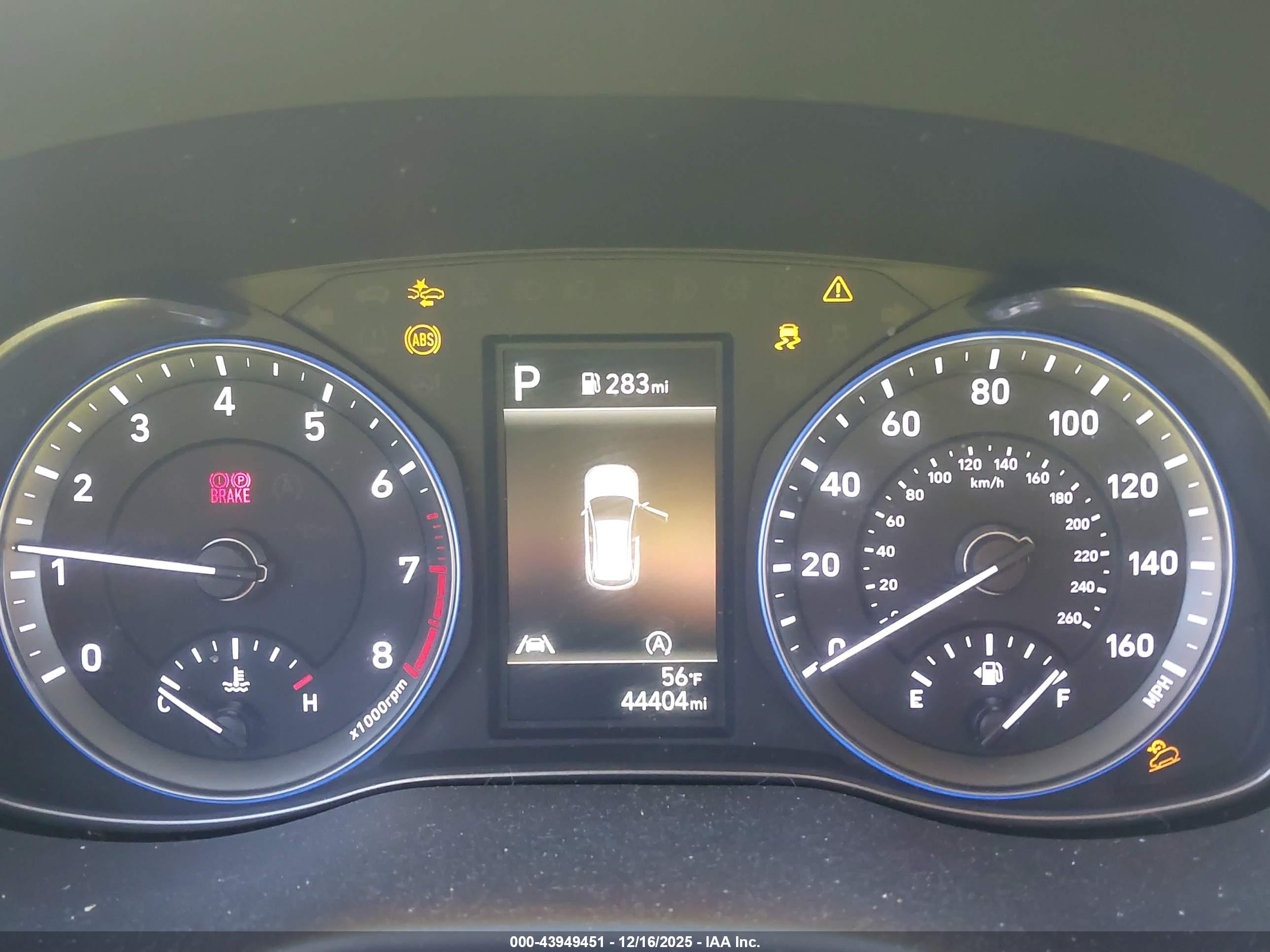 HYUNDAI KONA image 7