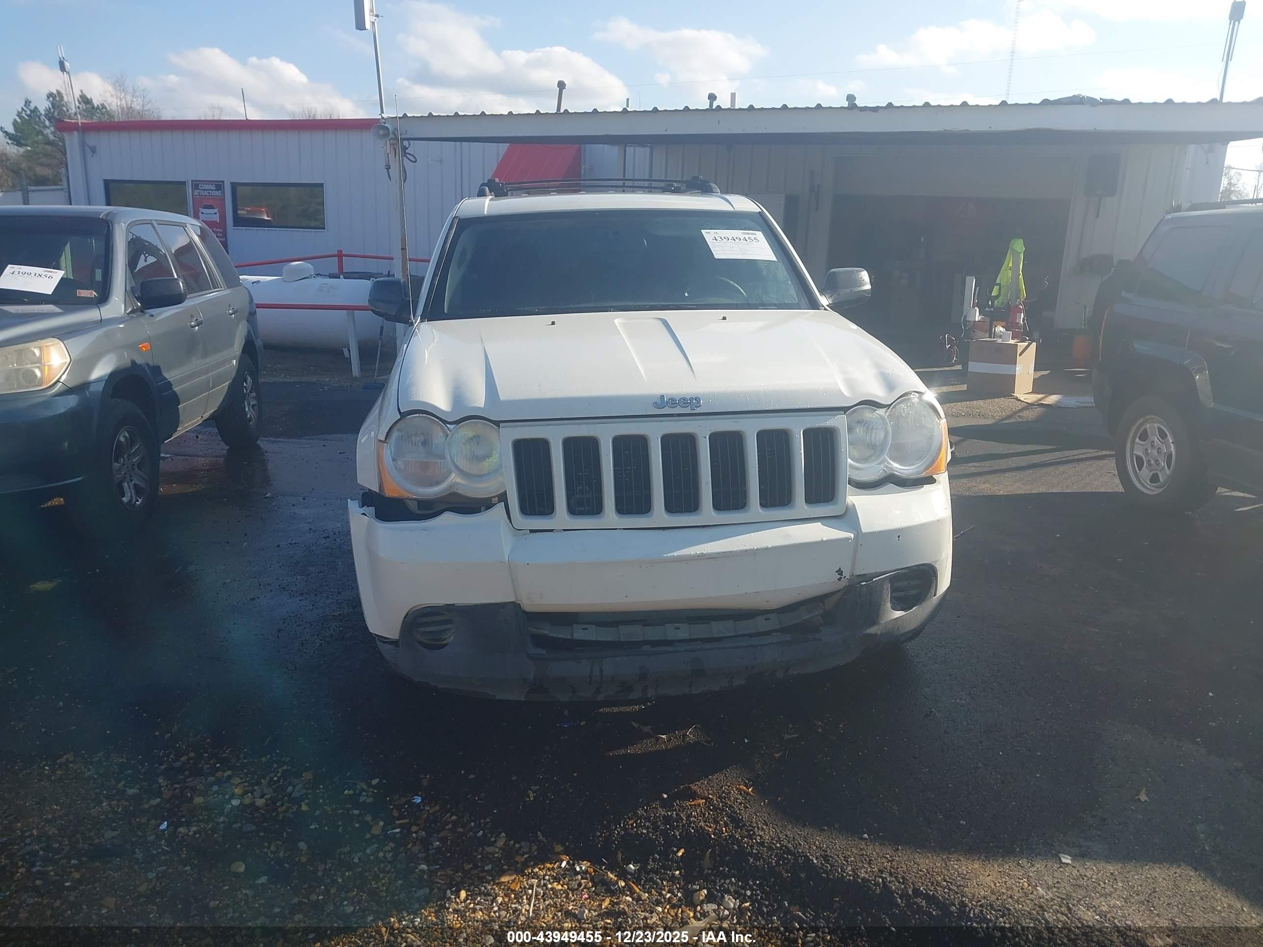 JEEP GRAND image 6