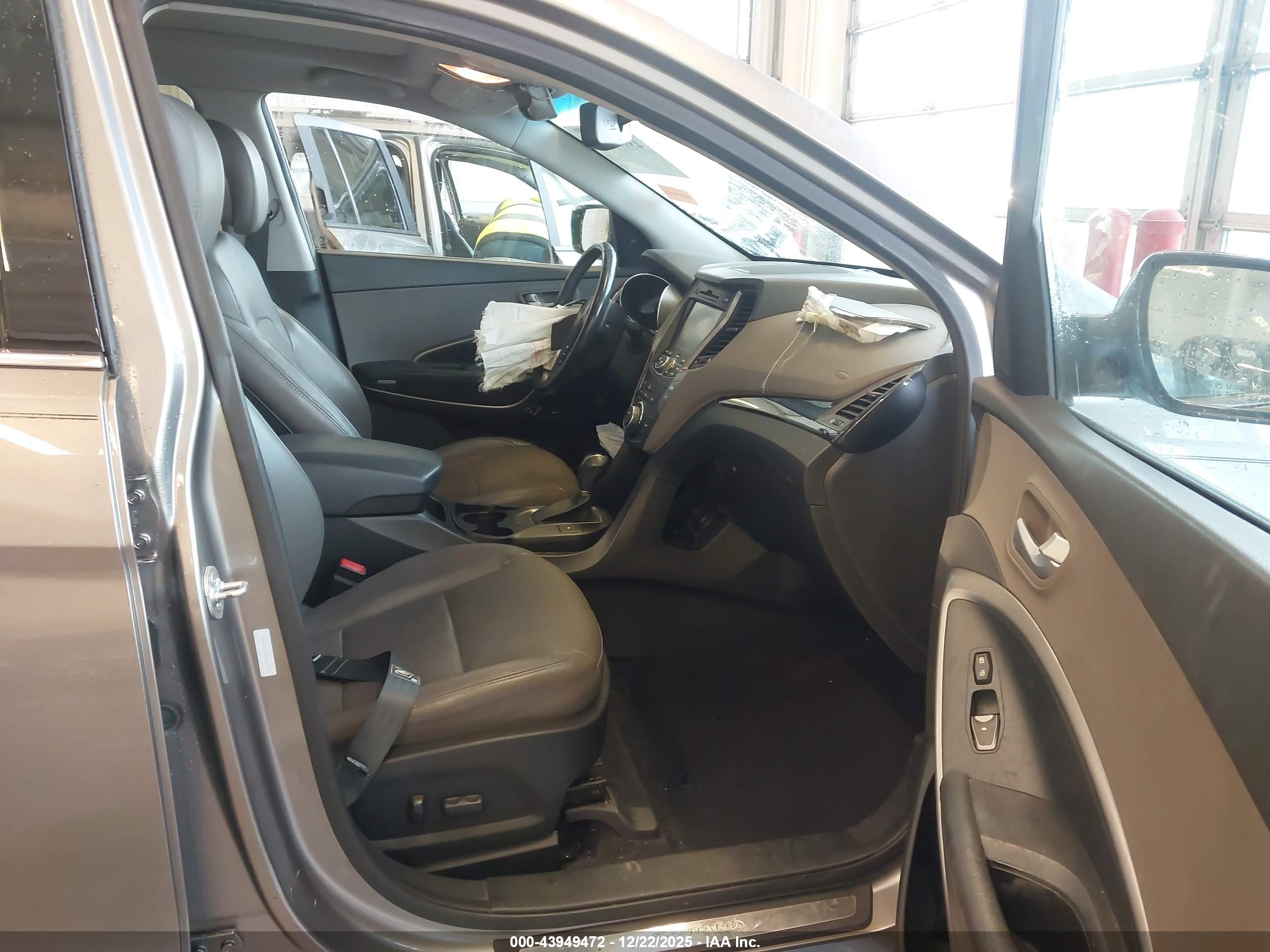 HYUNDAI SANTA image 5