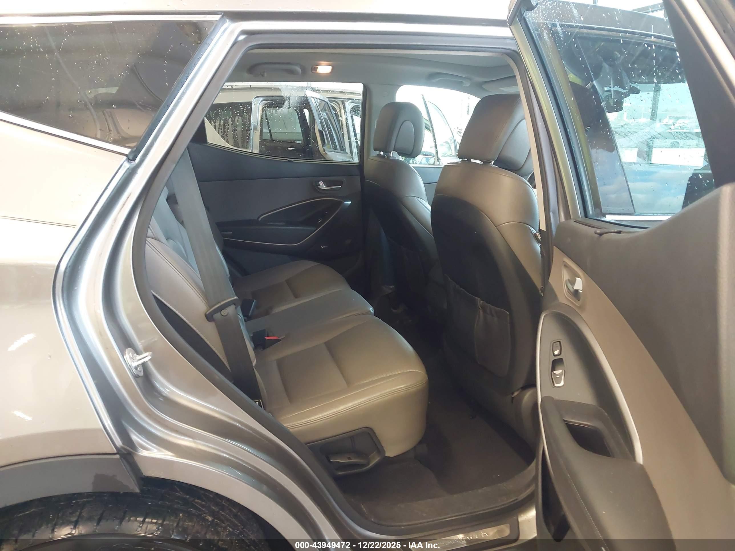 HYUNDAI SANTA image 8