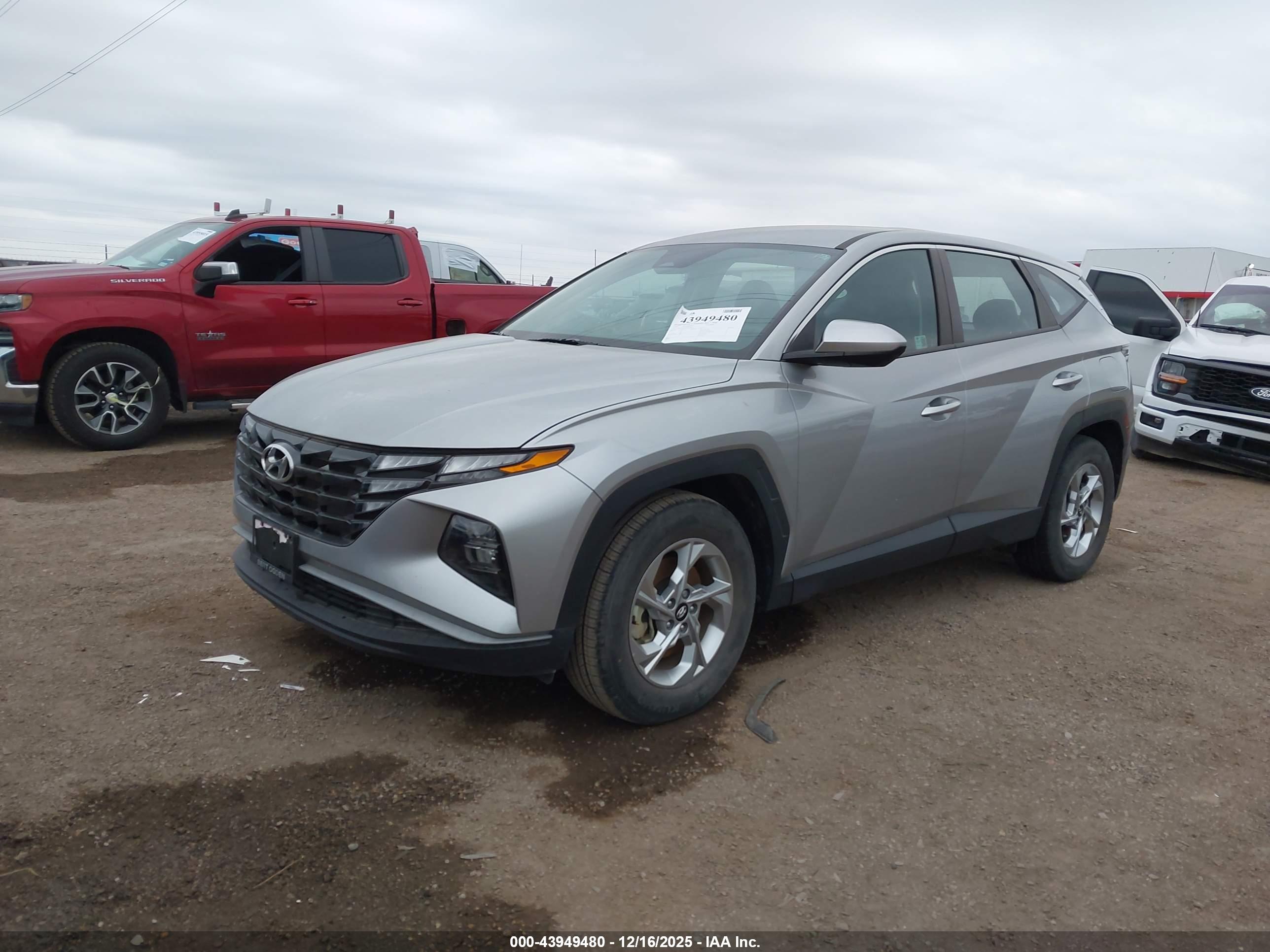 HYUNDAI TUCSON image 2