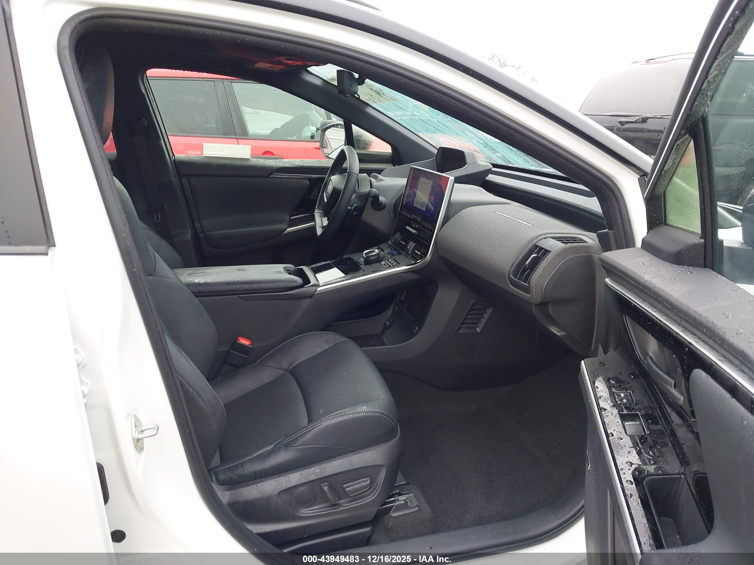 SUBARU SOLTERRA image 5