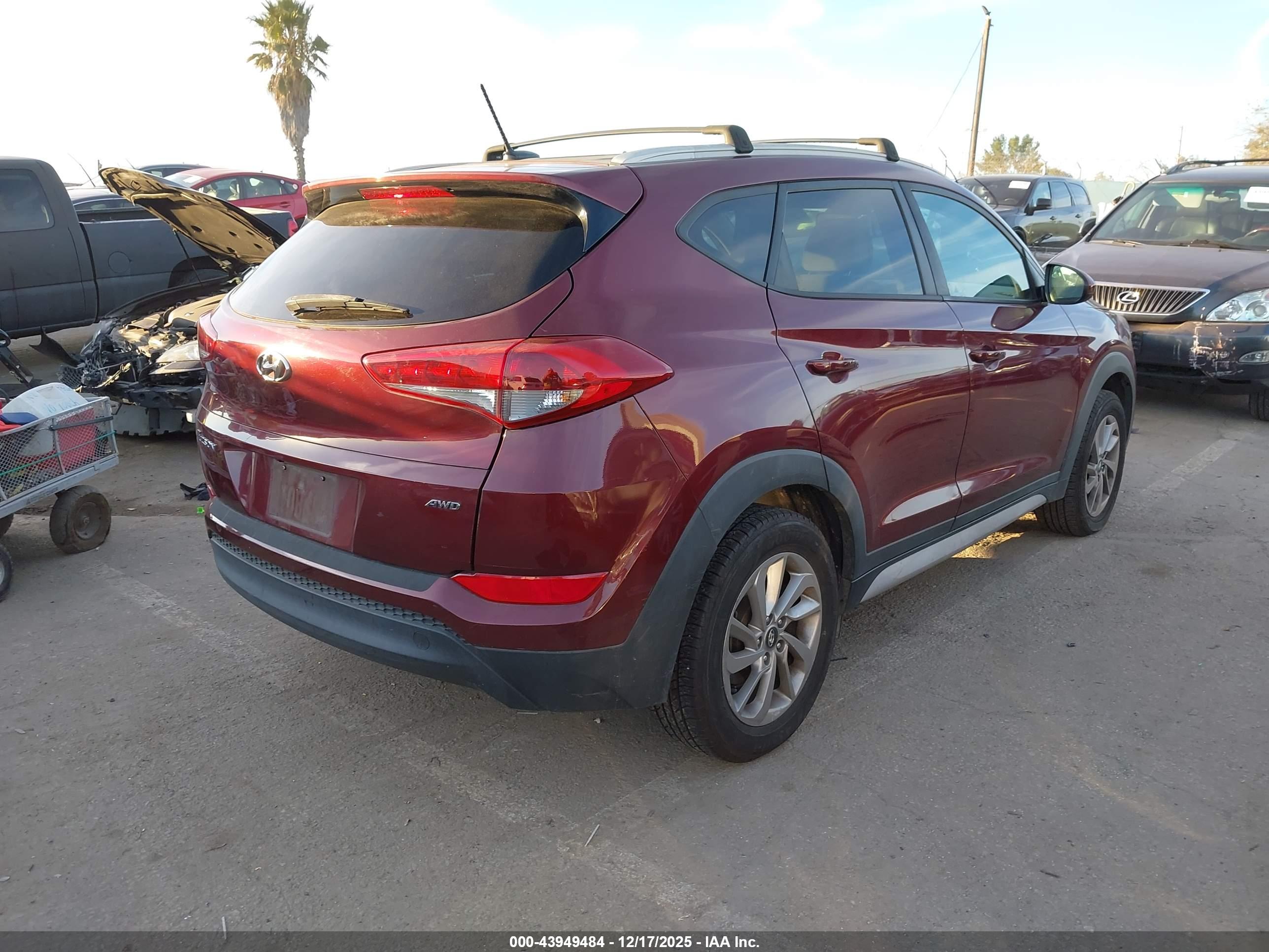 HYUNDAI TUCSON image 4