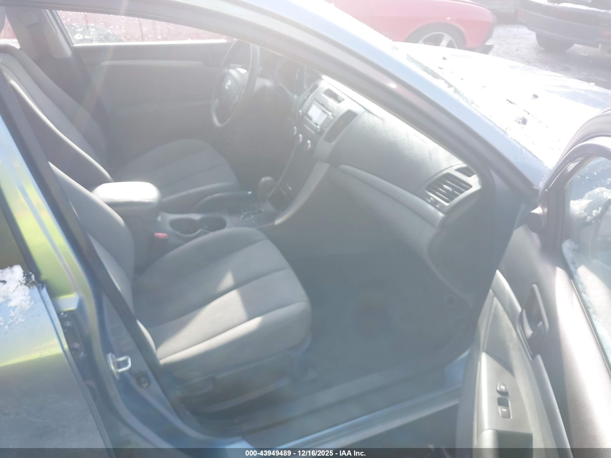 HYUNDAI SONATA image 5