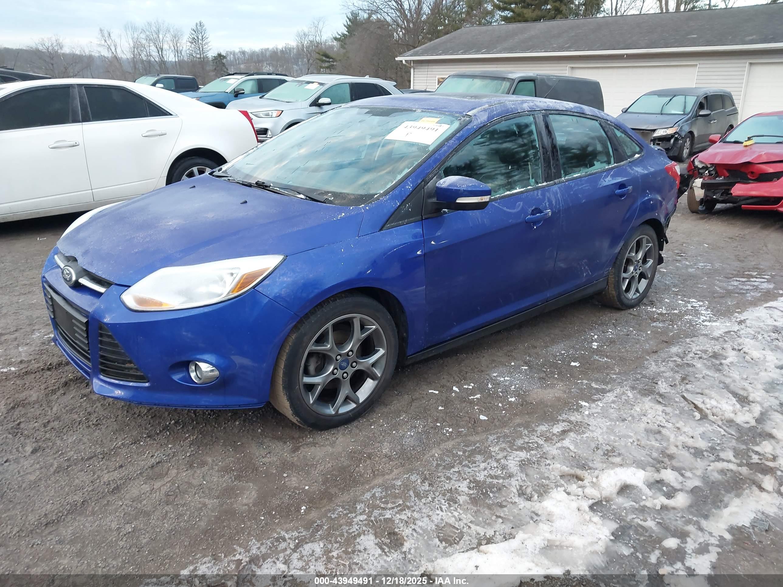 FORD FOCUS image 2