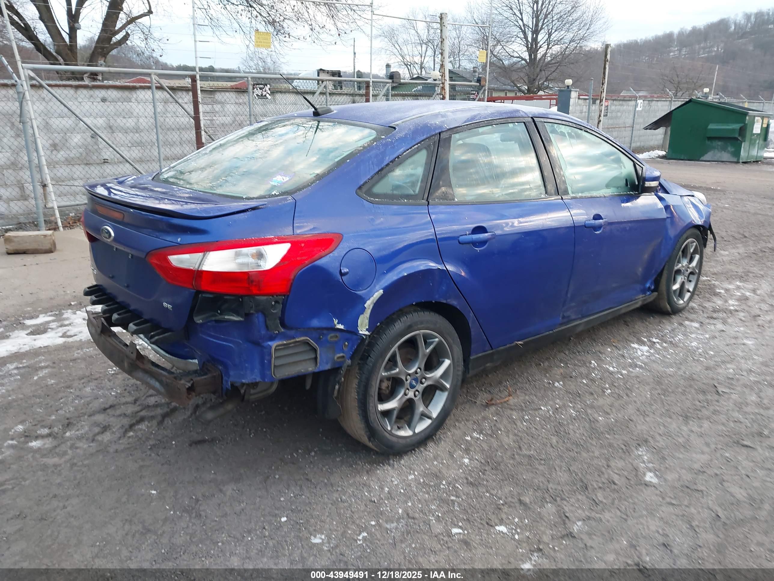 FORD FOCUS image 4