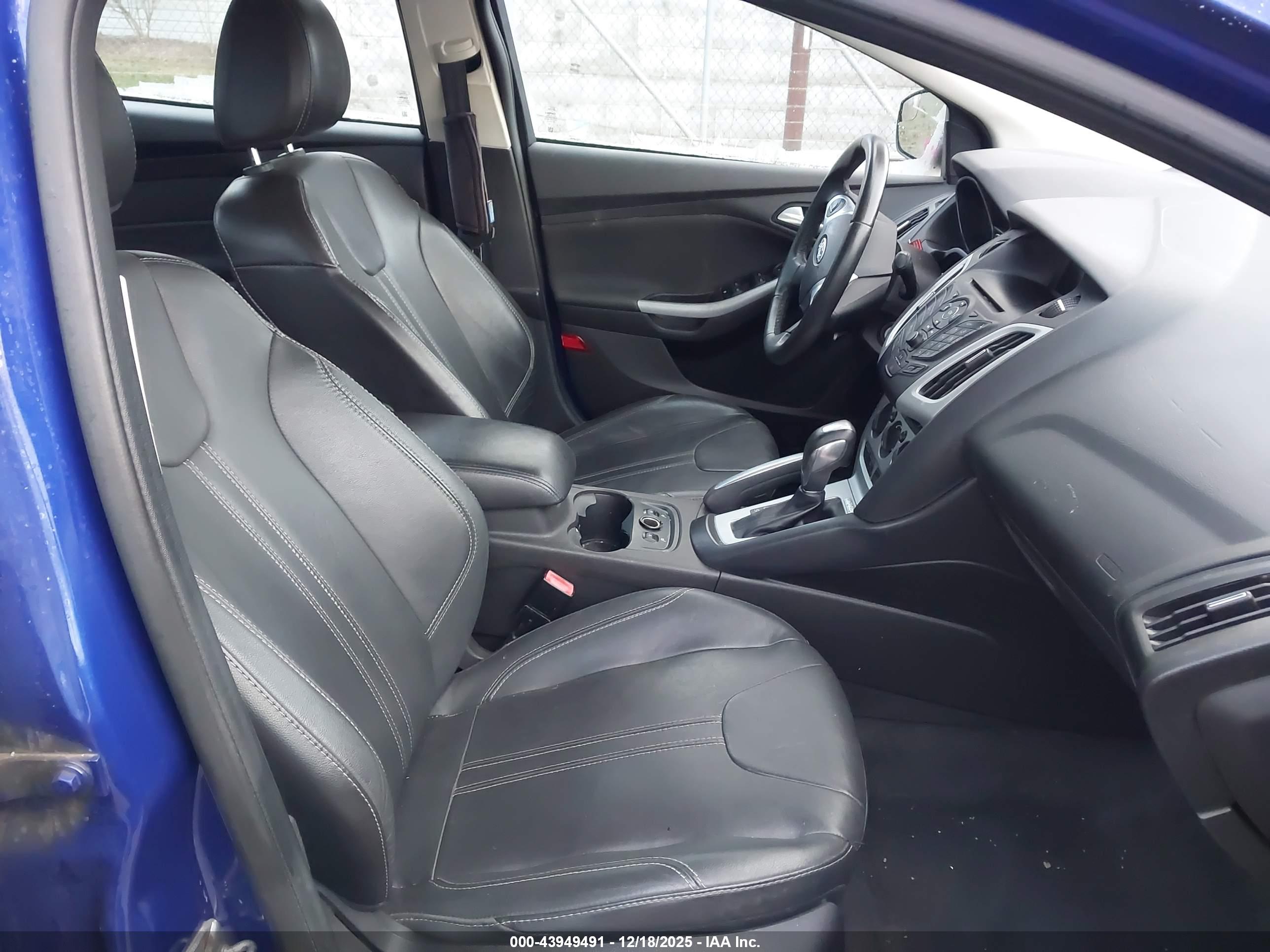 FORD FOCUS image 5