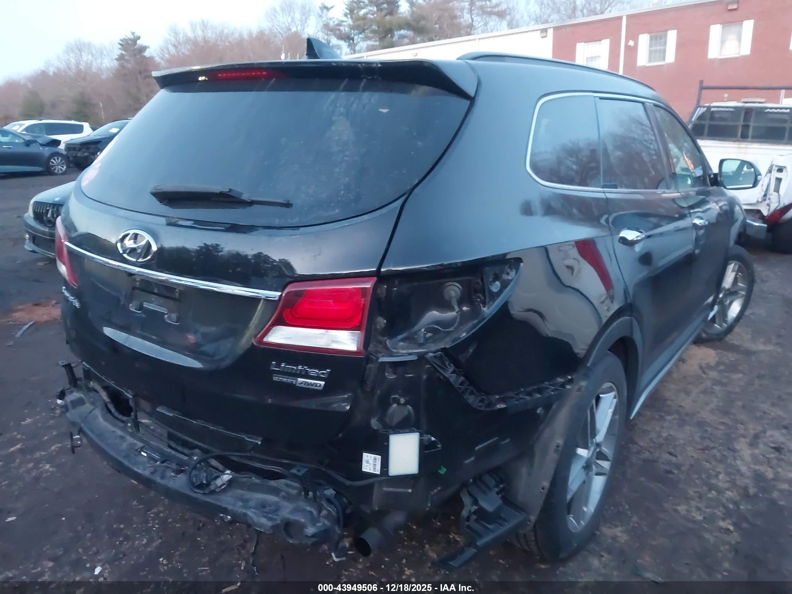 HYUNDAI SANTA image 4