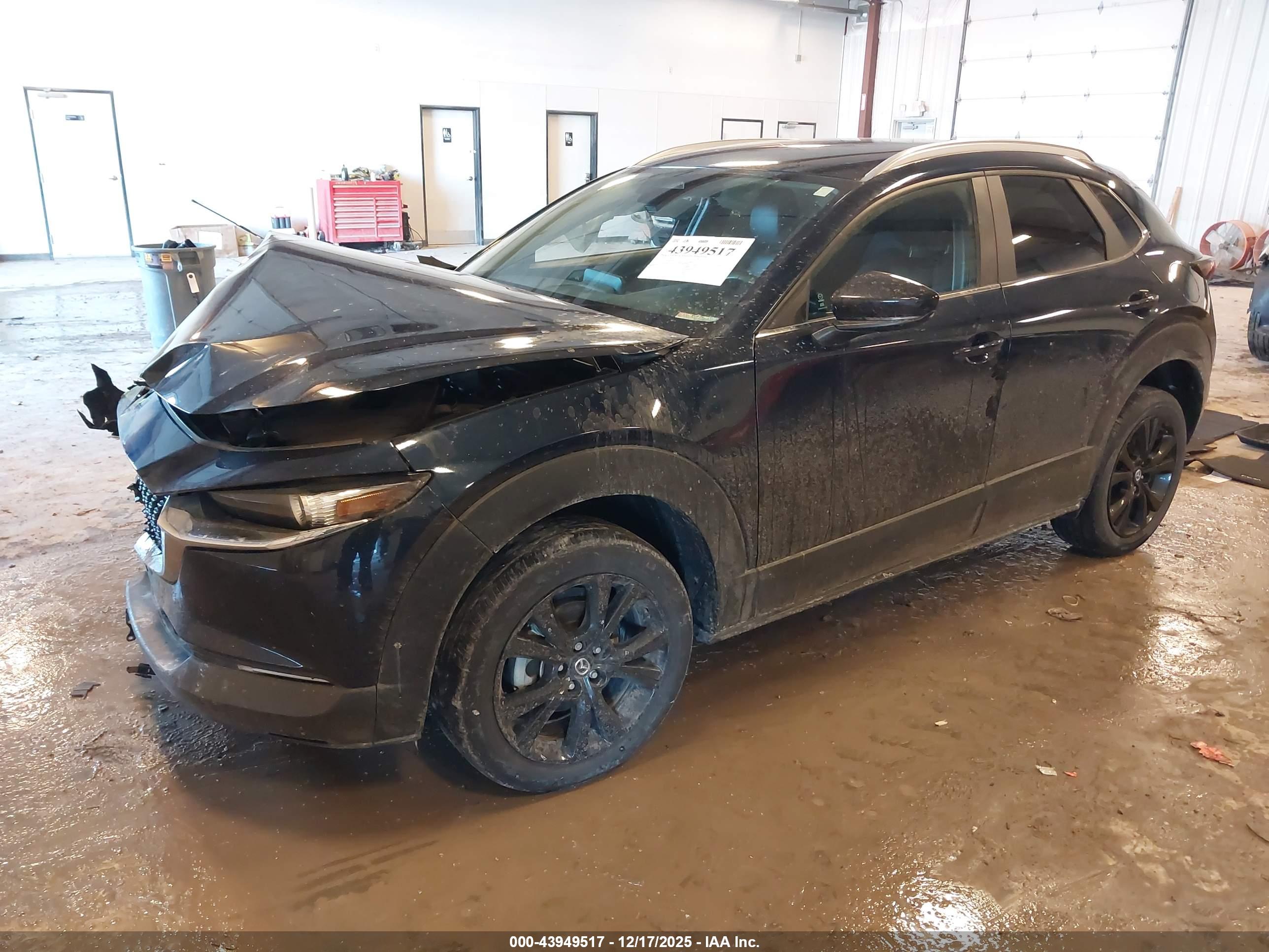 MAZDA CX-30 image 2