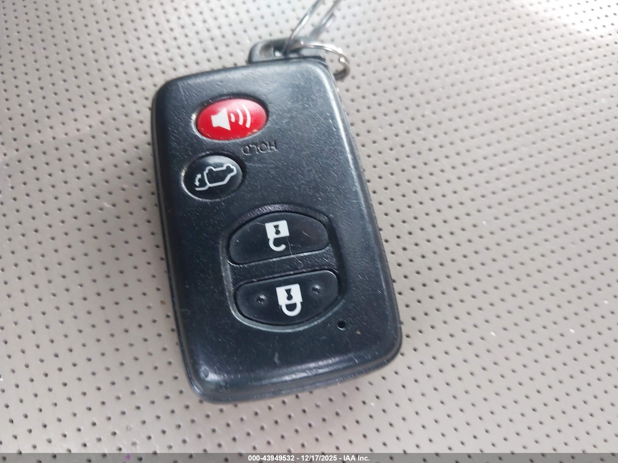 TOYOTA HIGHLANDER image 11