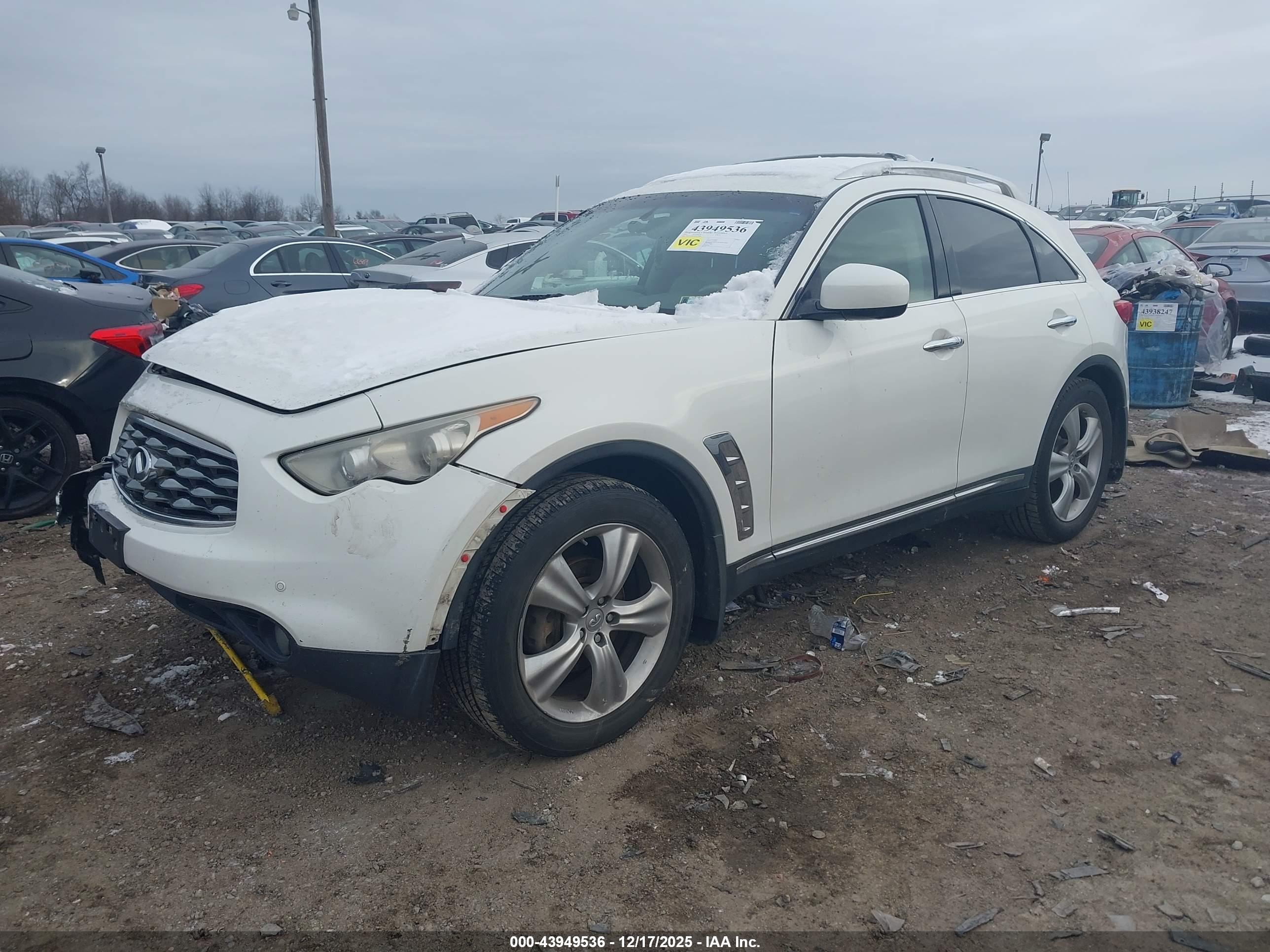 INFINITI FX35 image 2