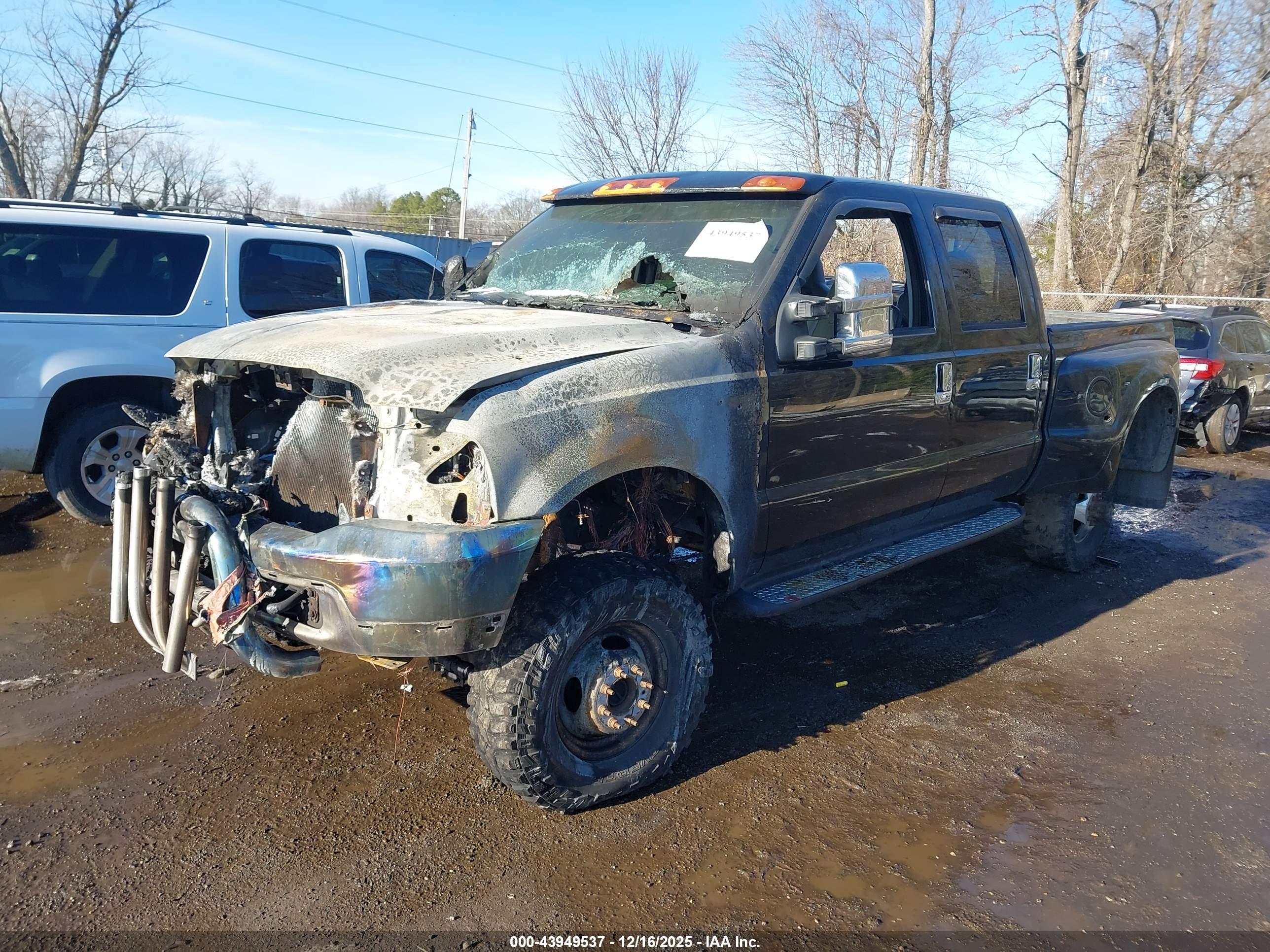 FORD F-350 image 2