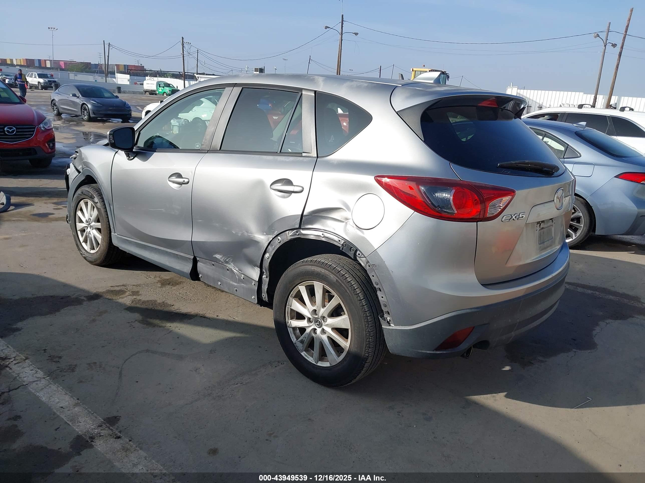 MAZDA CX-5 image 3