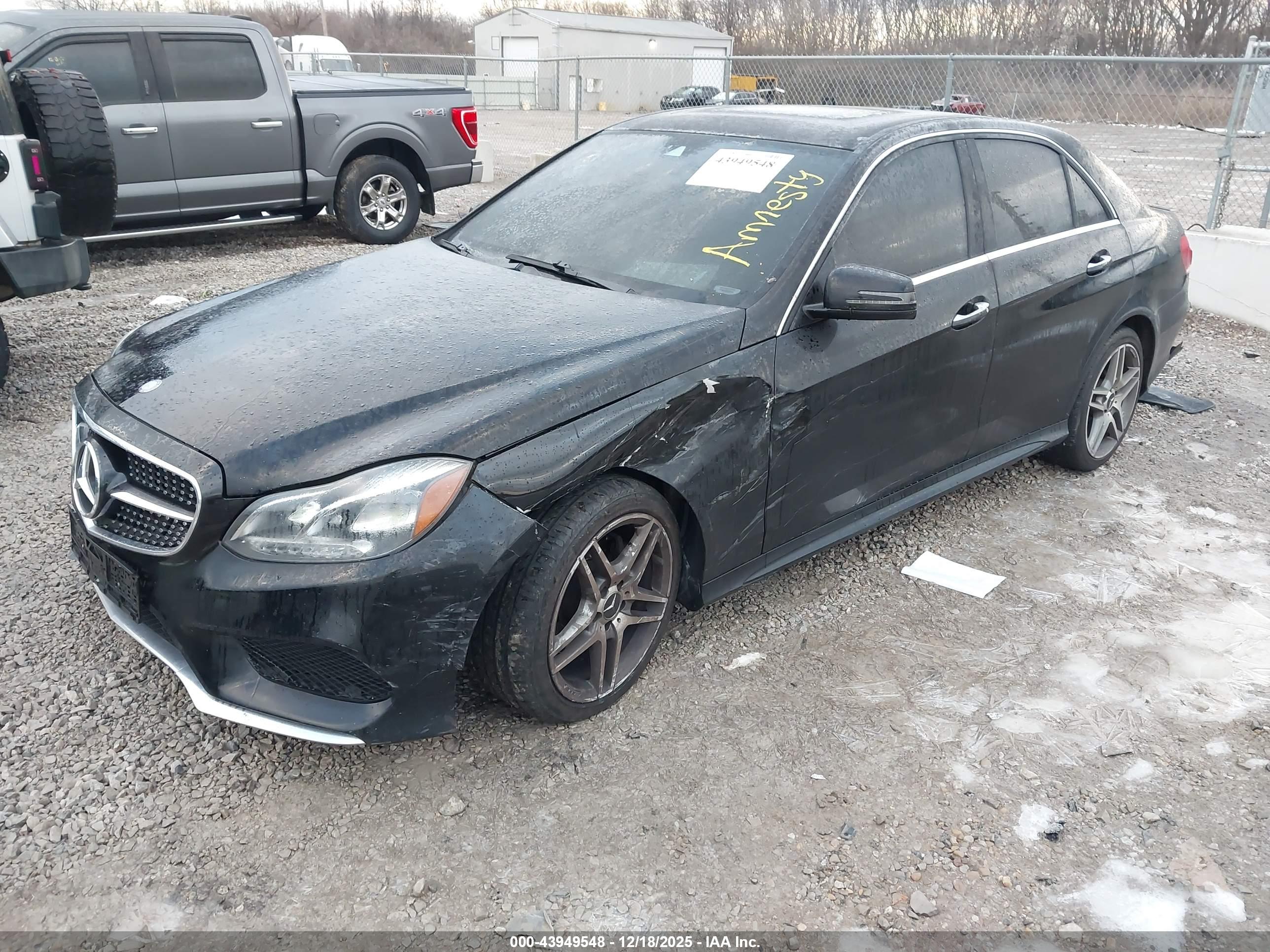 MERCEDES-BENZ E image 2