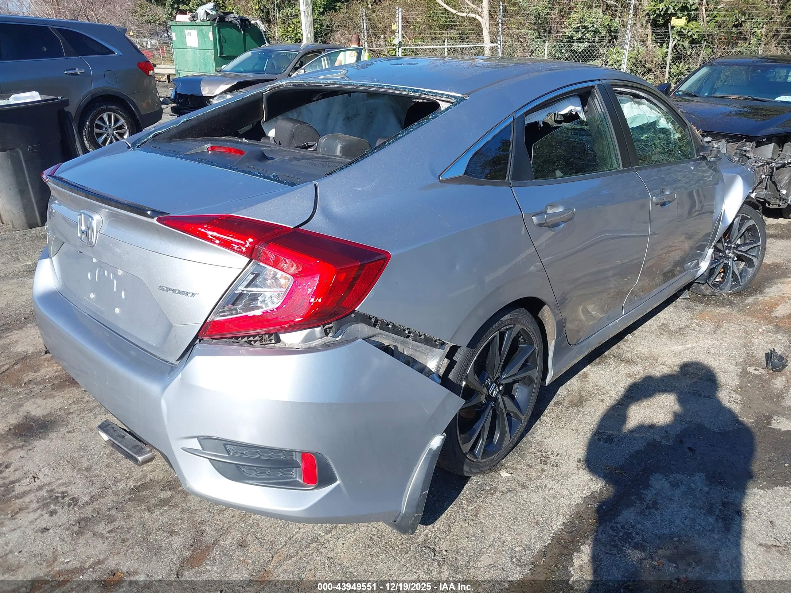 HONDA CIVIC image 4