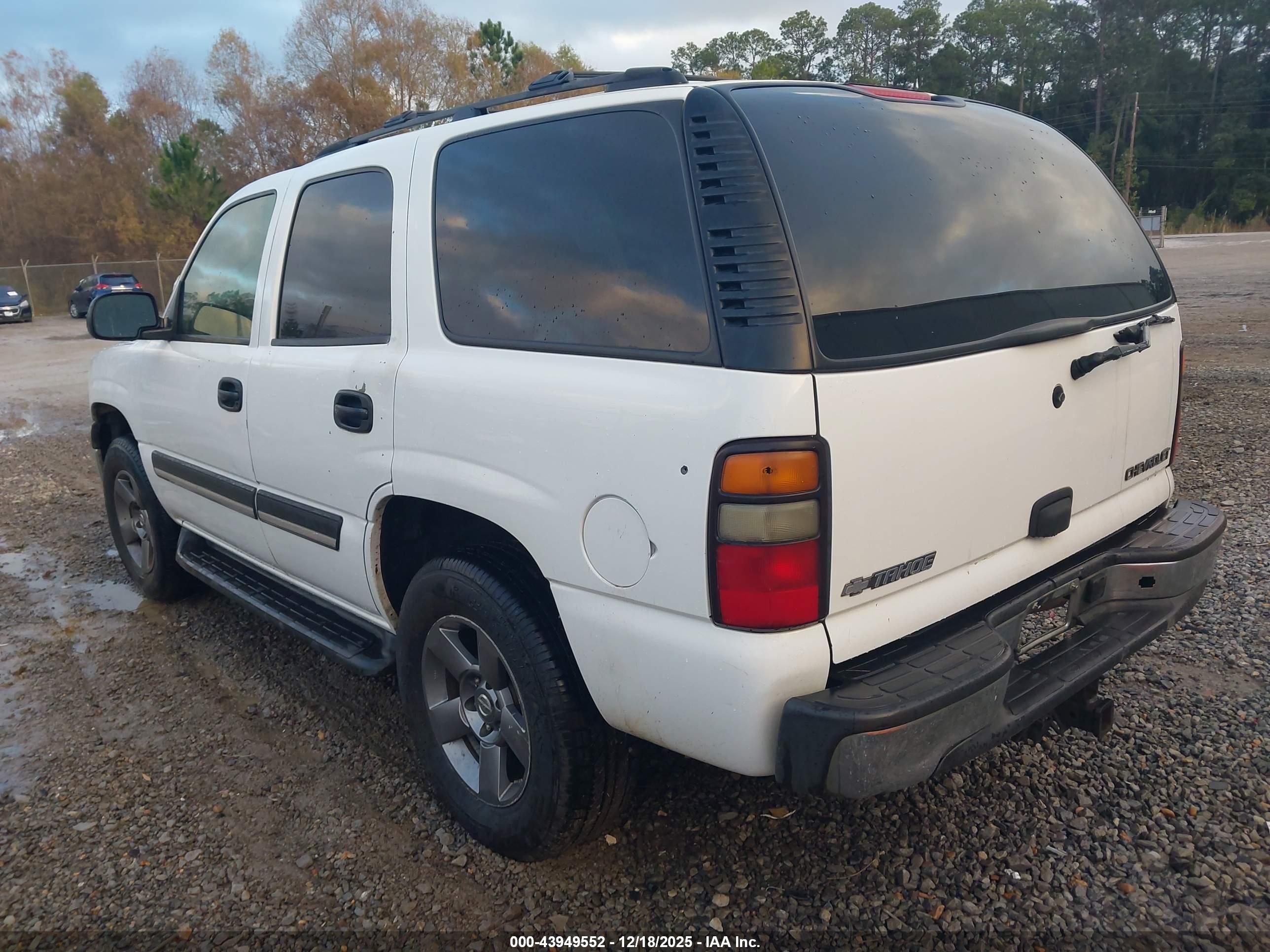 CHEVROLET TAHOE image 3