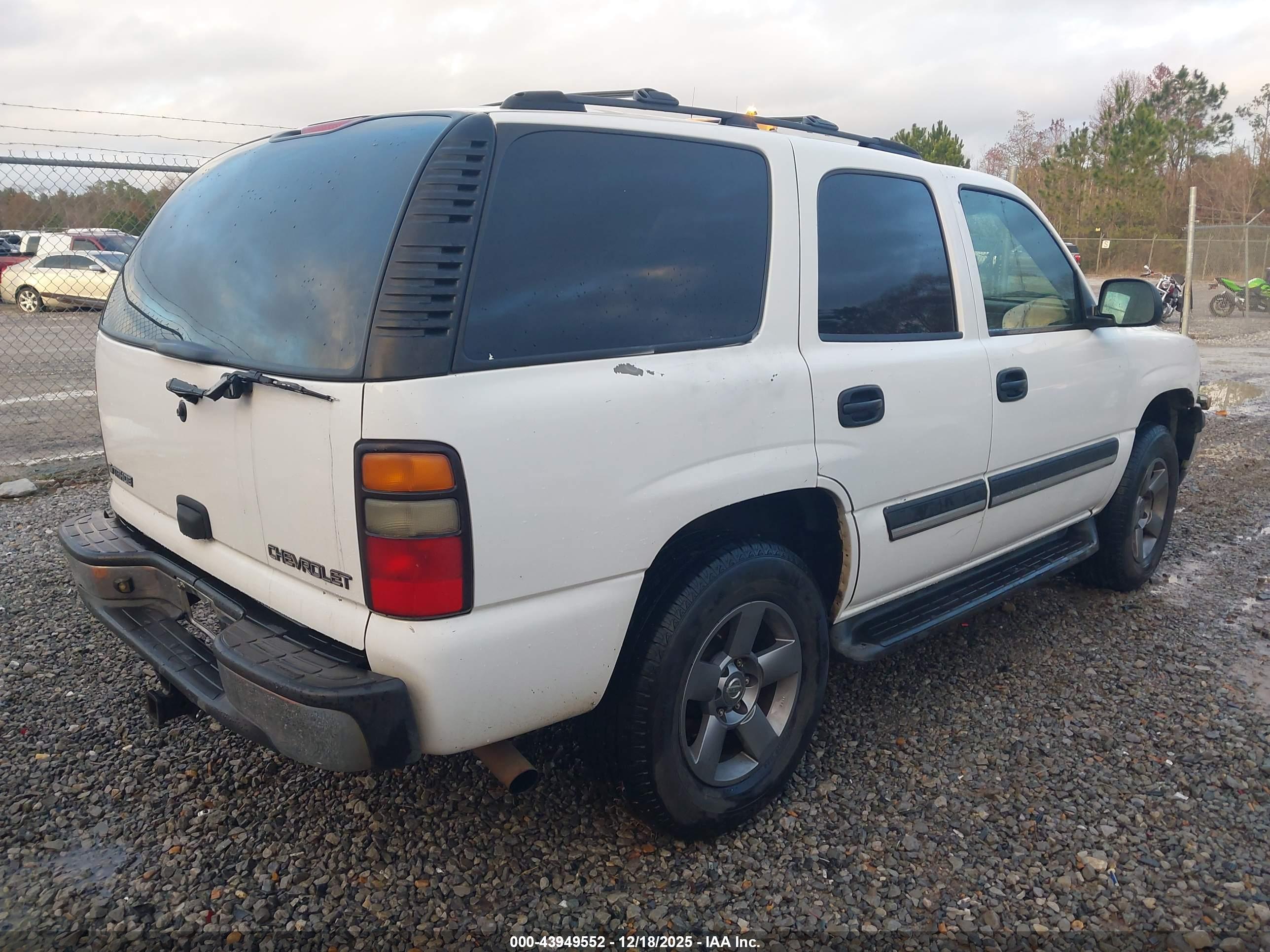 CHEVROLET TAHOE image 4