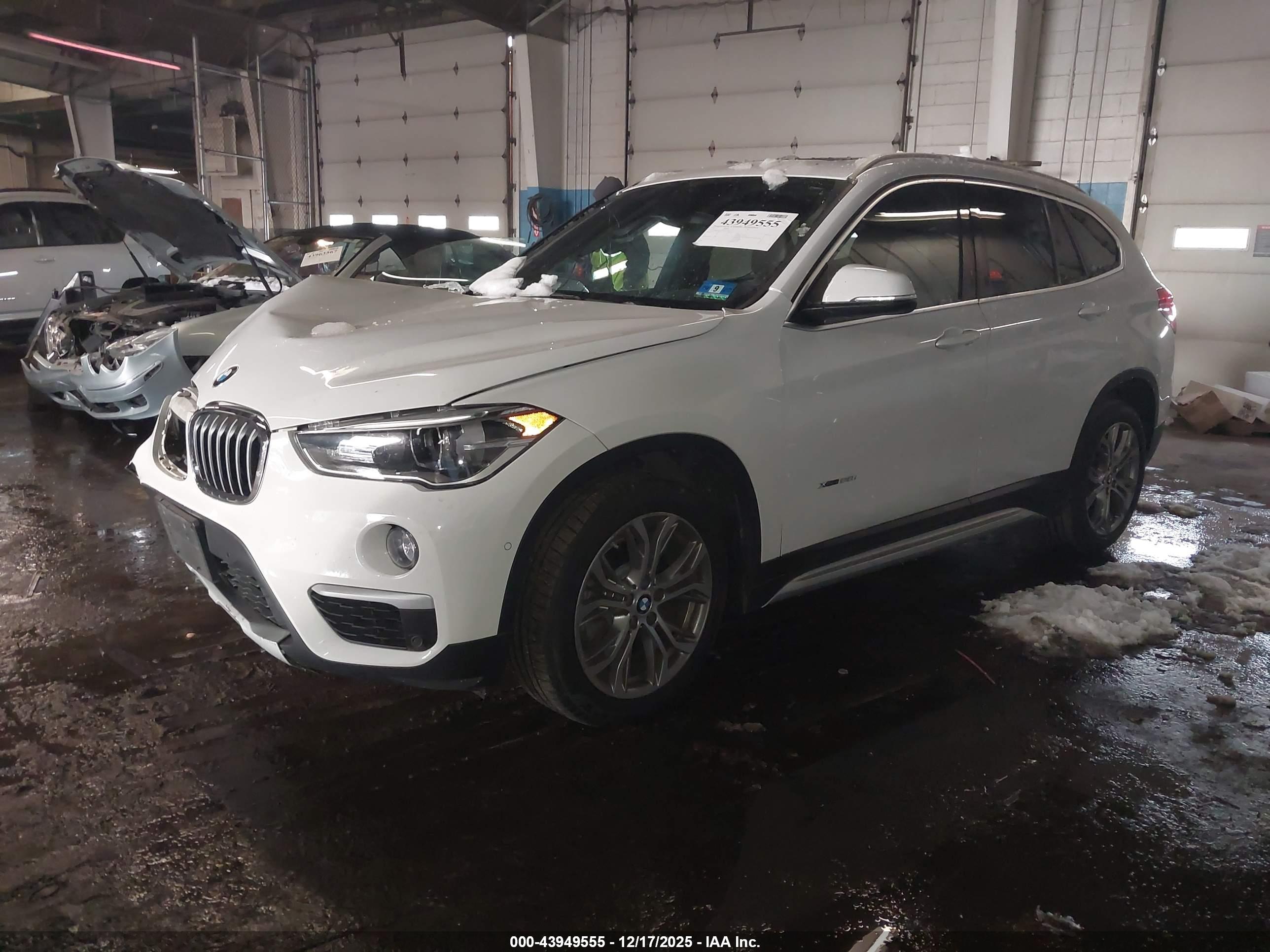 BMW X1 image 2