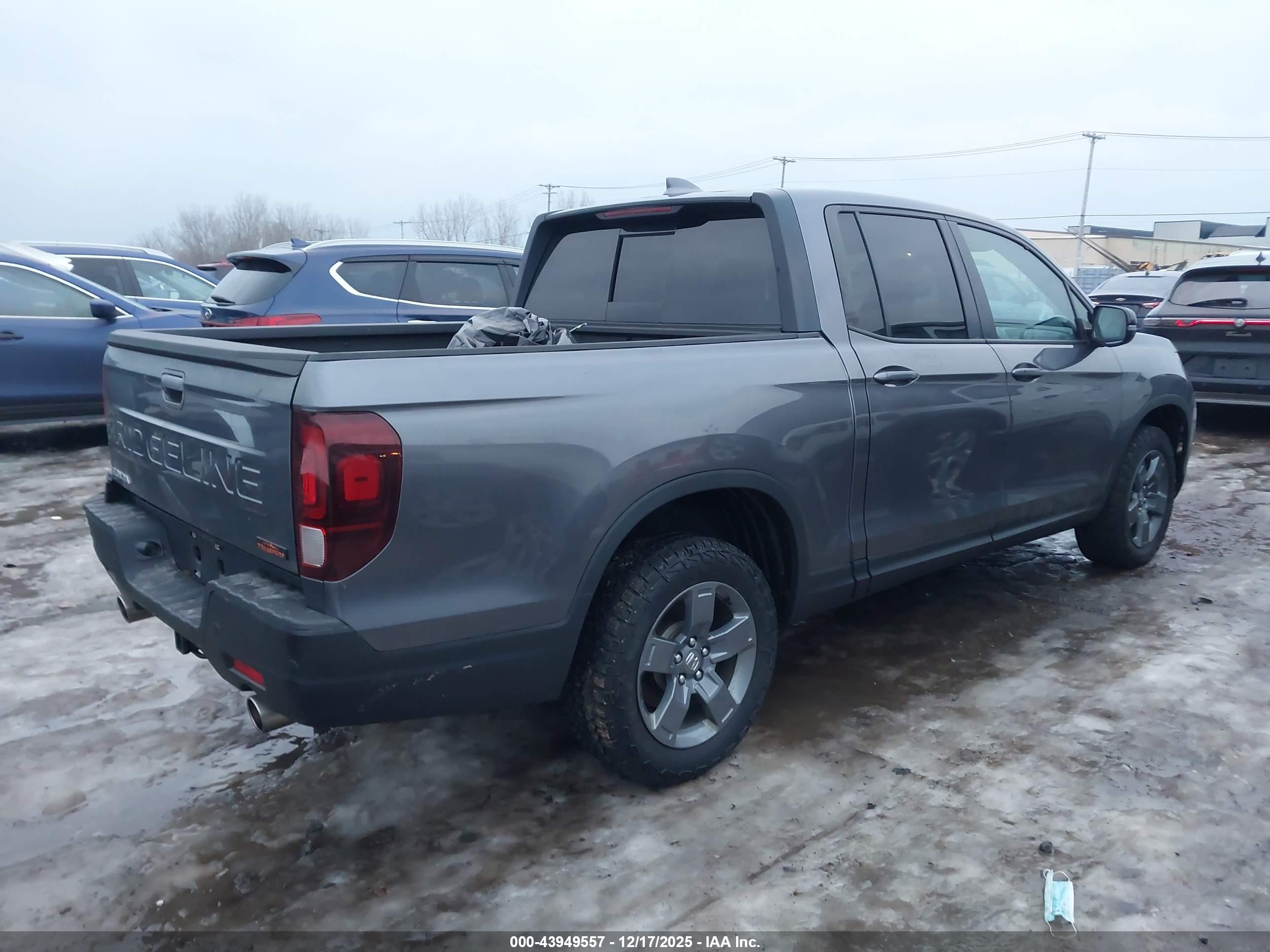 HONDA RIDGELINE image 4
