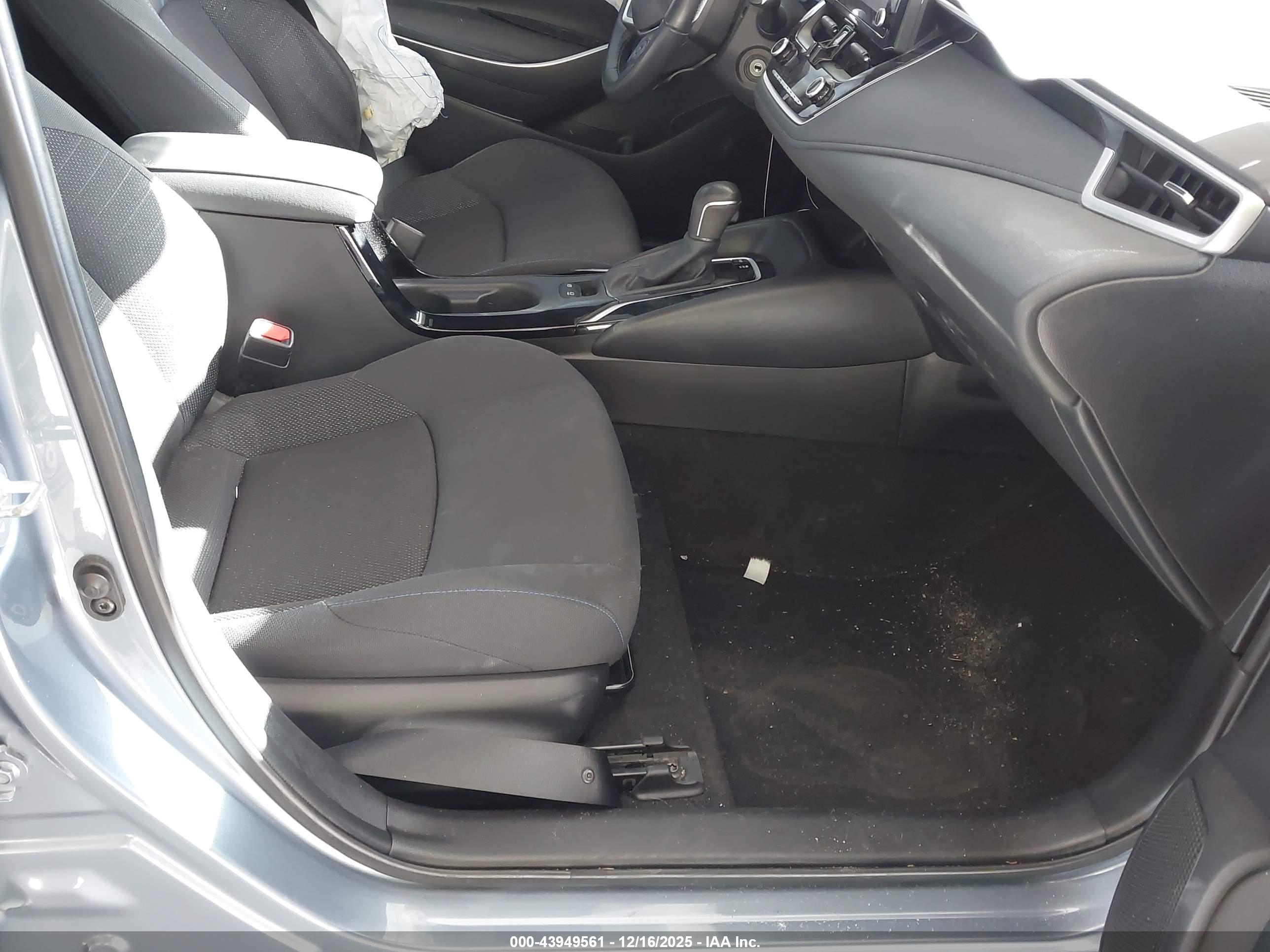 TOYOTA COROLLA image 5