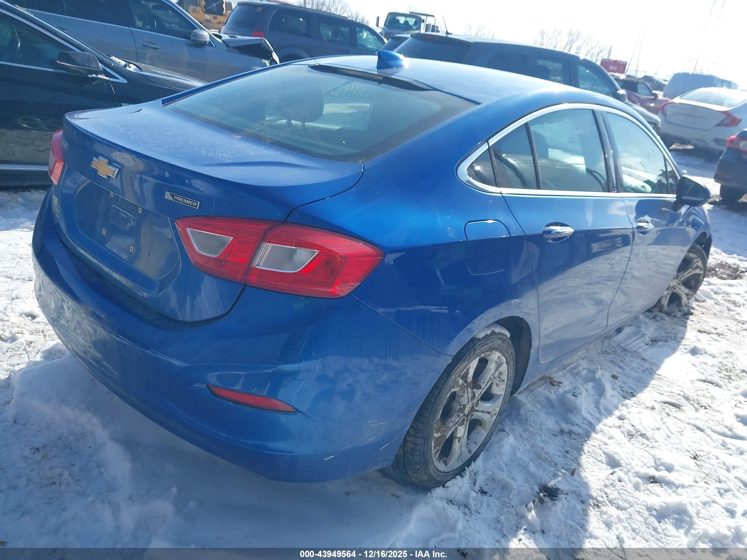 CHEVROLET CRUZE image 4